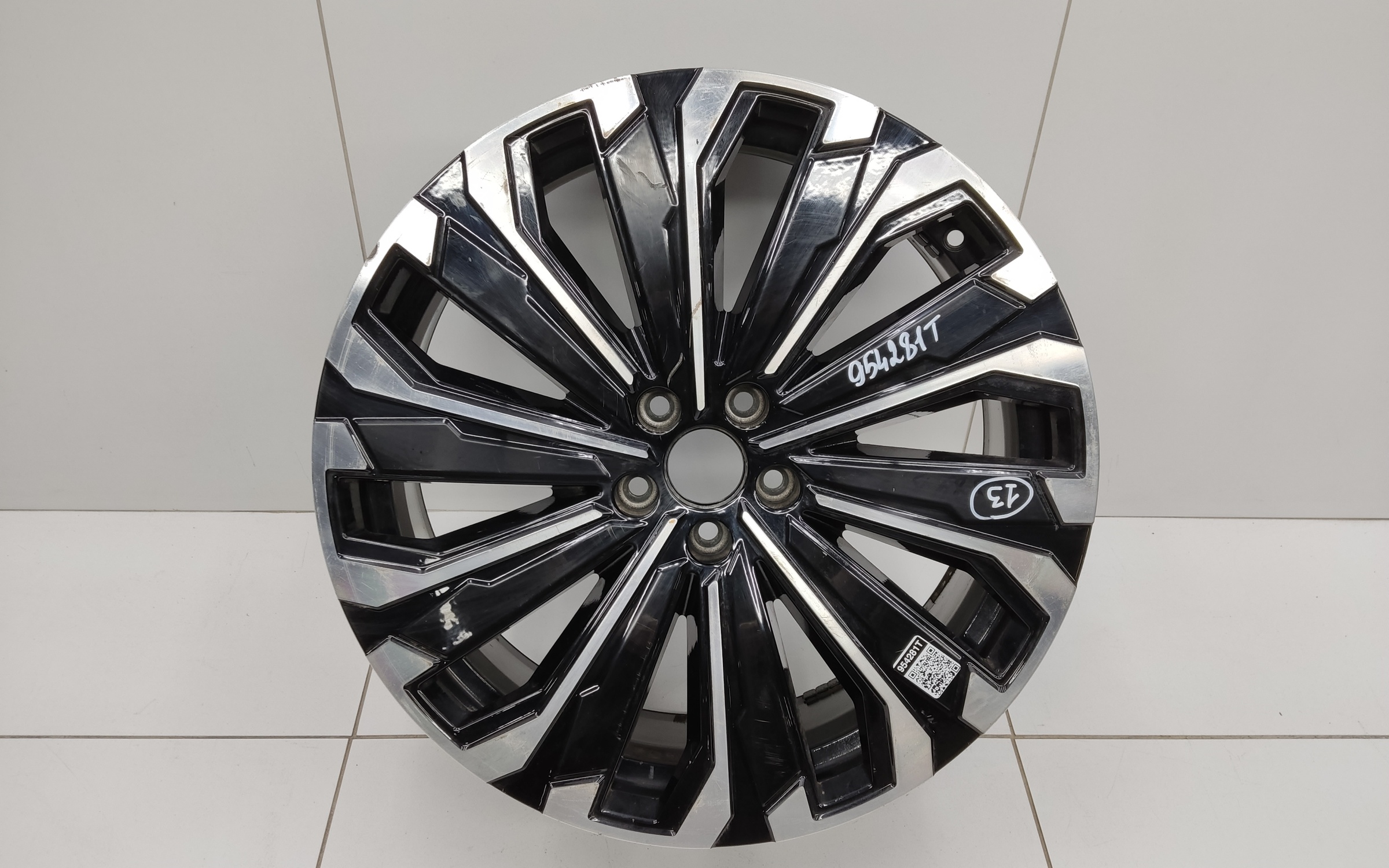 Диск колеса литой Exeed RX R20