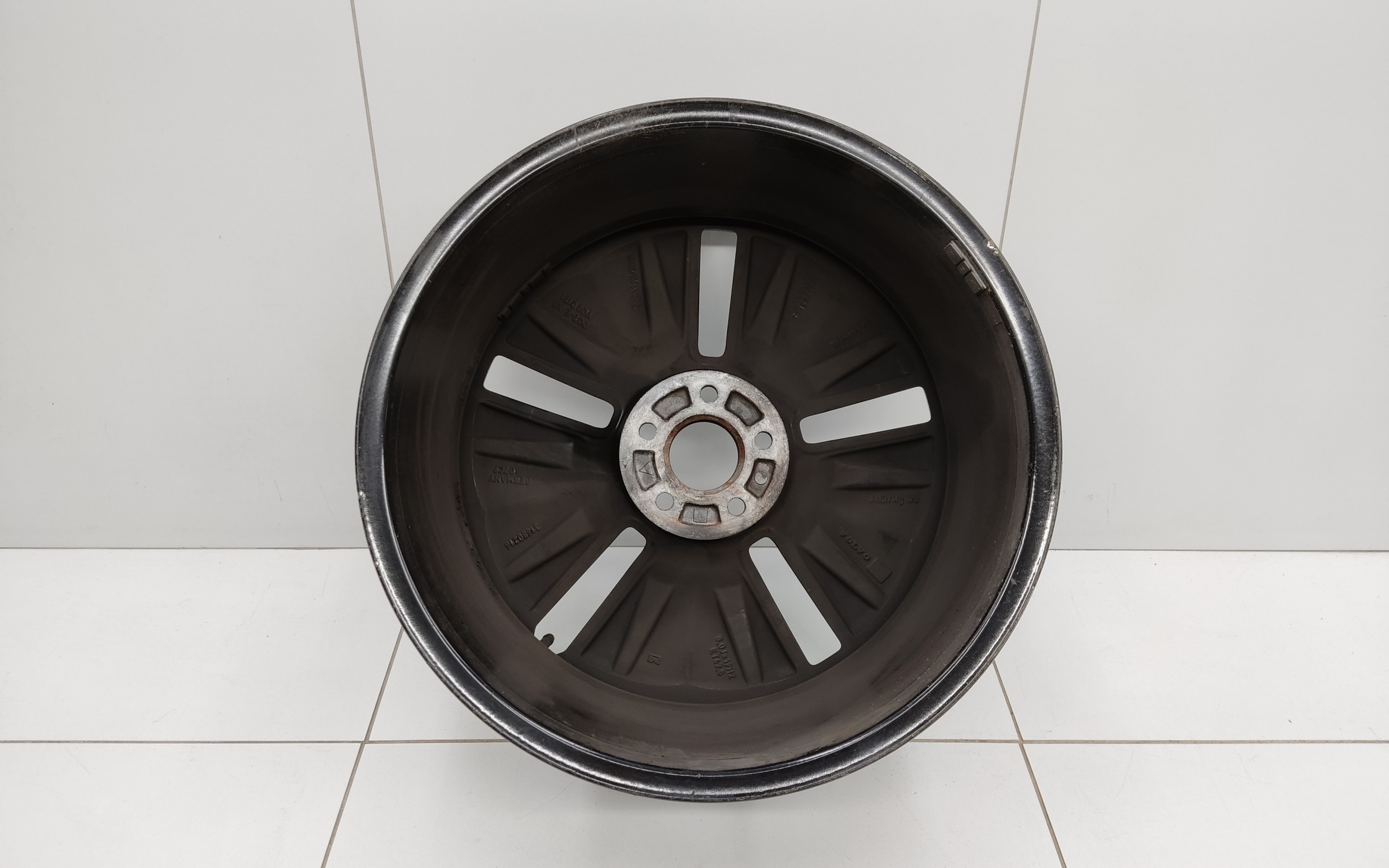 Диск колеса литой Volvo XC90 2 R19