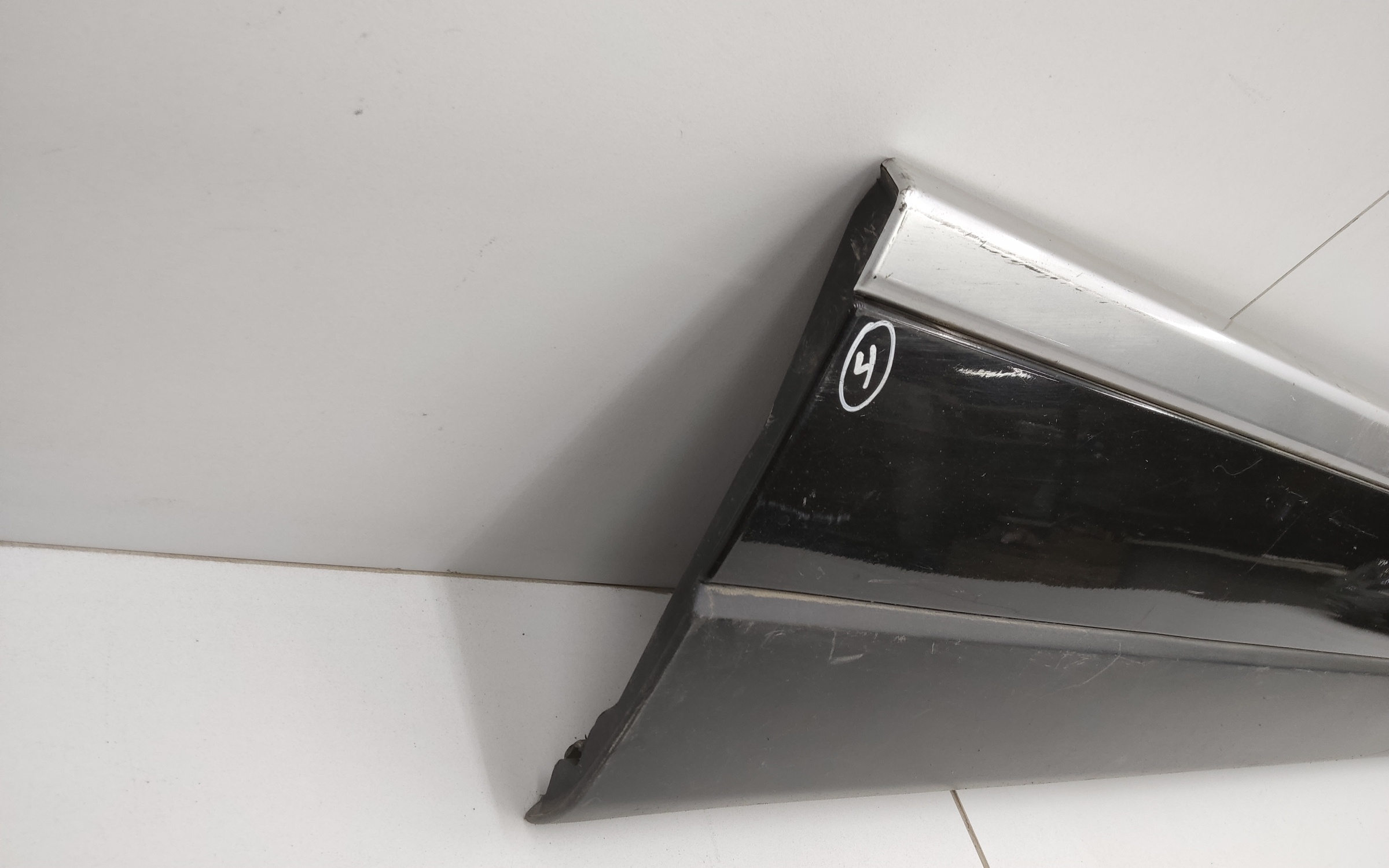 Накладка двери передней правой Land Rover Range Rover 4