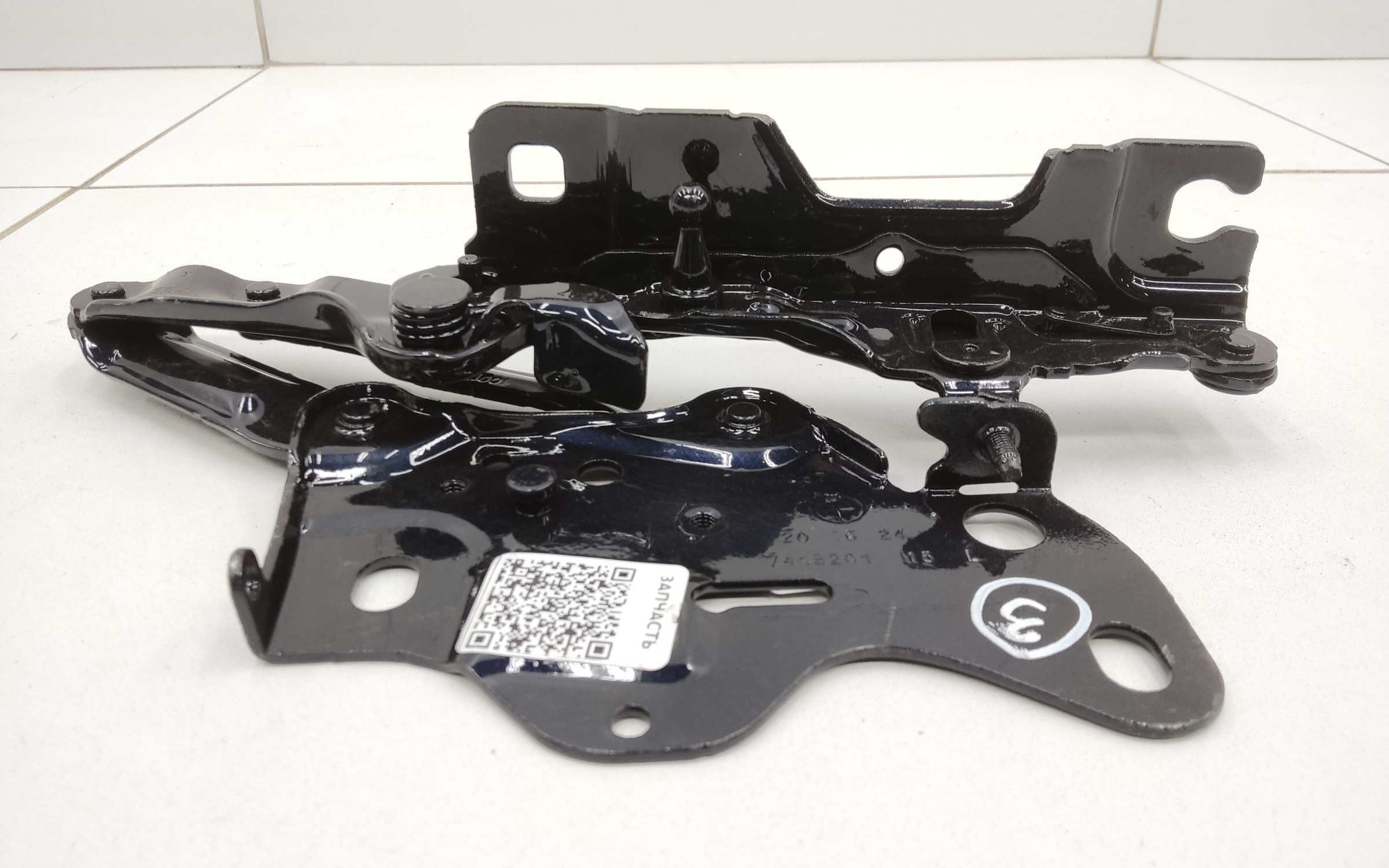 Петля капота левая BMW X5 G05