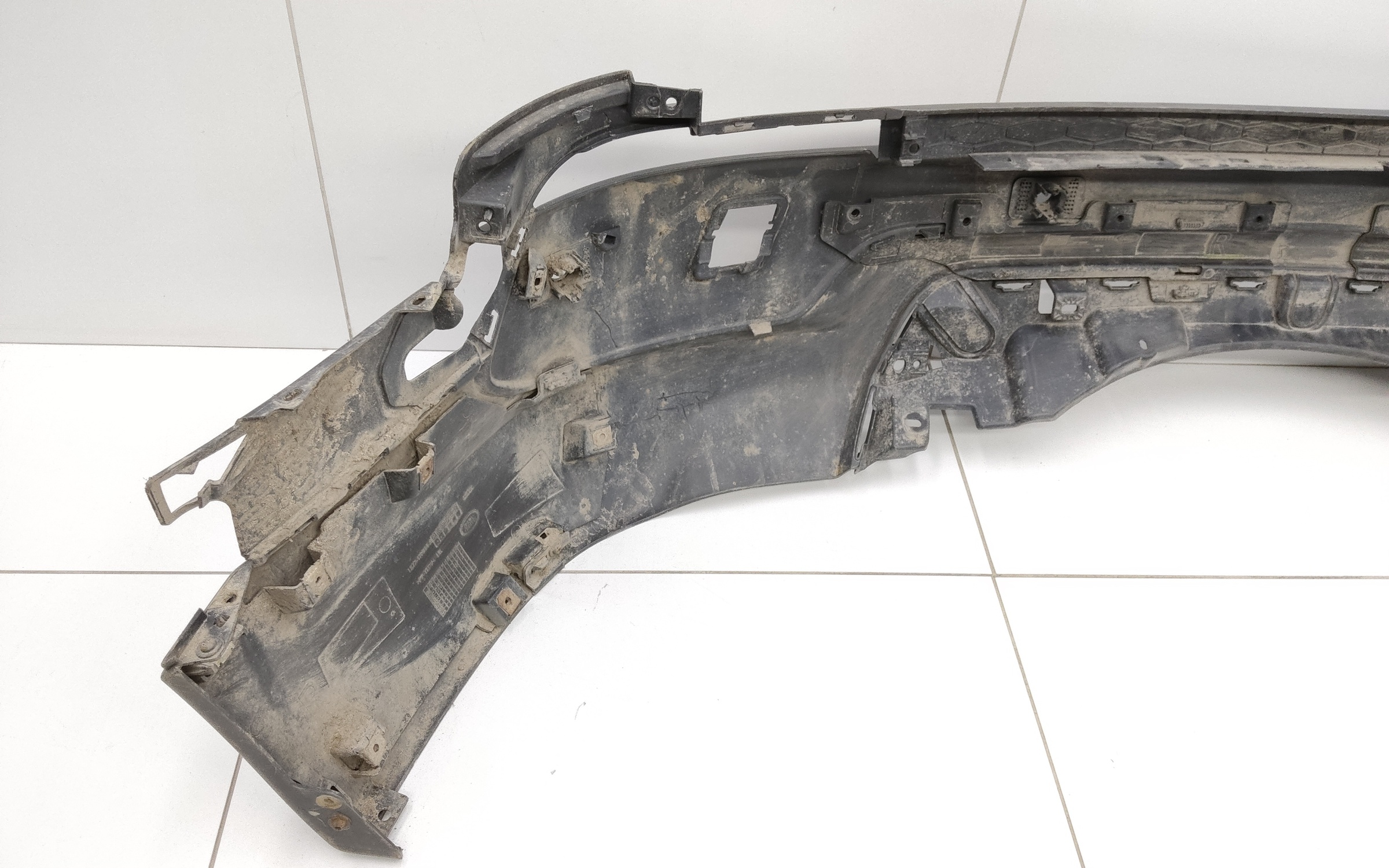 Бампер задний Land Rover Discovery Sport Restail