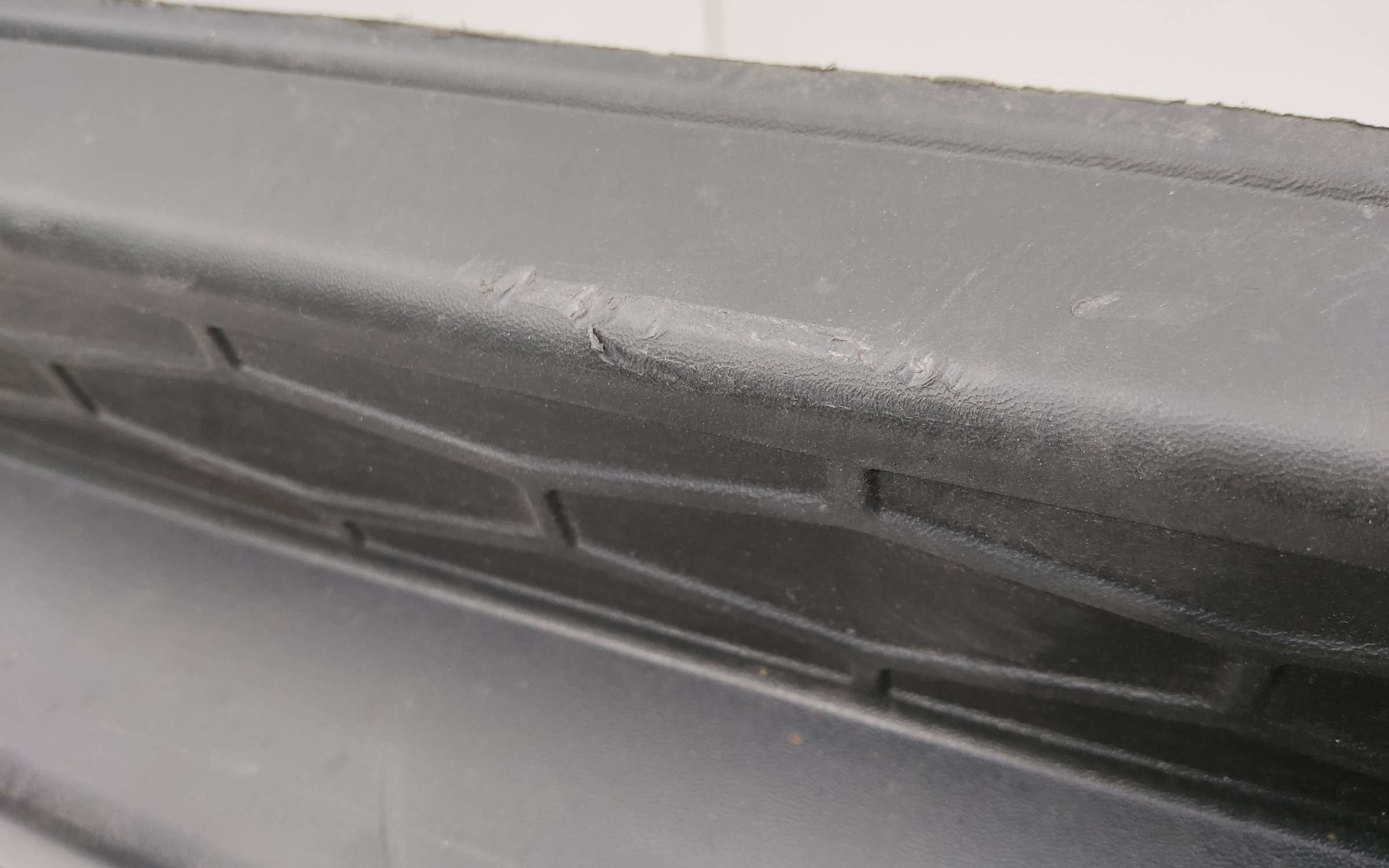 Бампер задний Land Rover Discovery Sport Restail