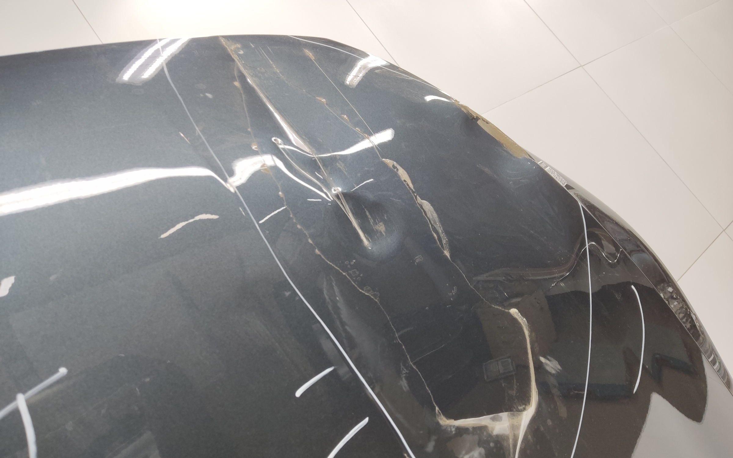 Капот Geely Monjaro