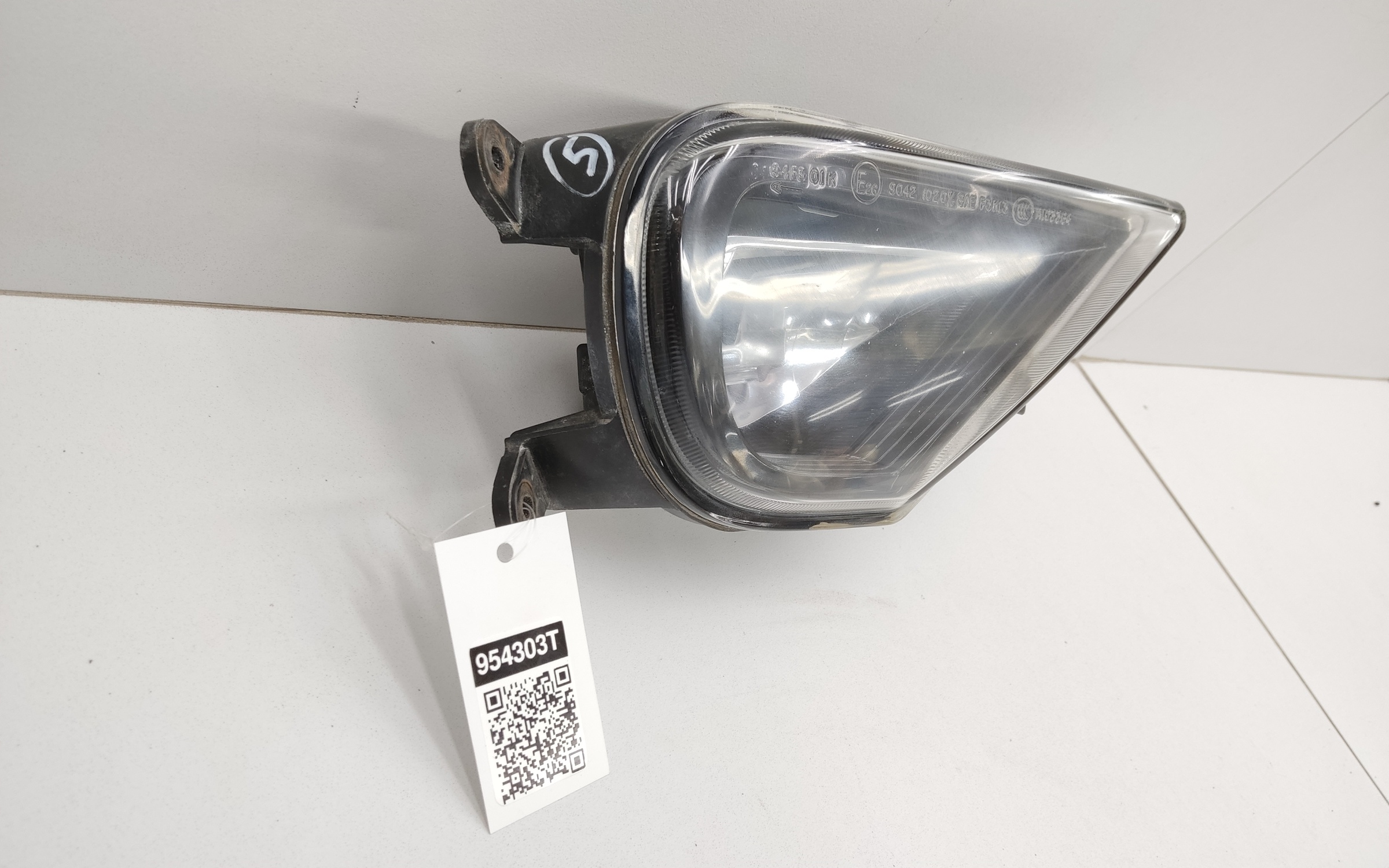 Фара ПТФ передняя правая Volkswagen Touareg 2 Restail