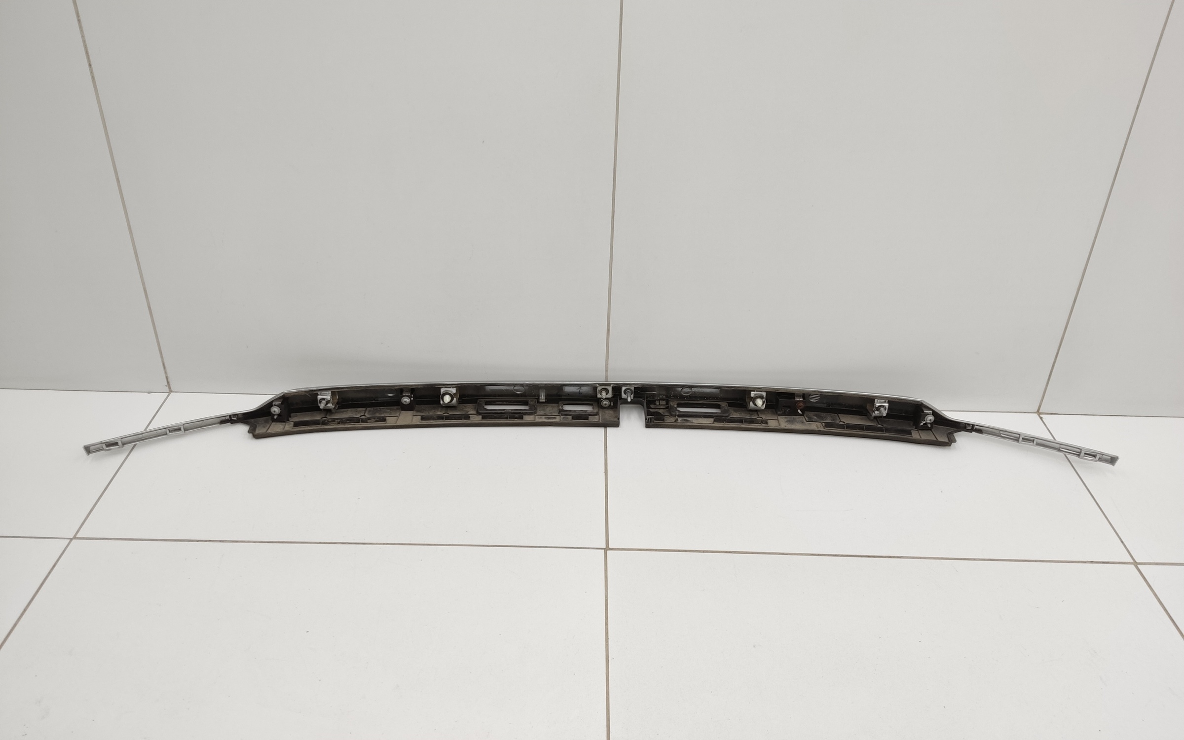 Накладка хром крышки багажника Geely Coolray