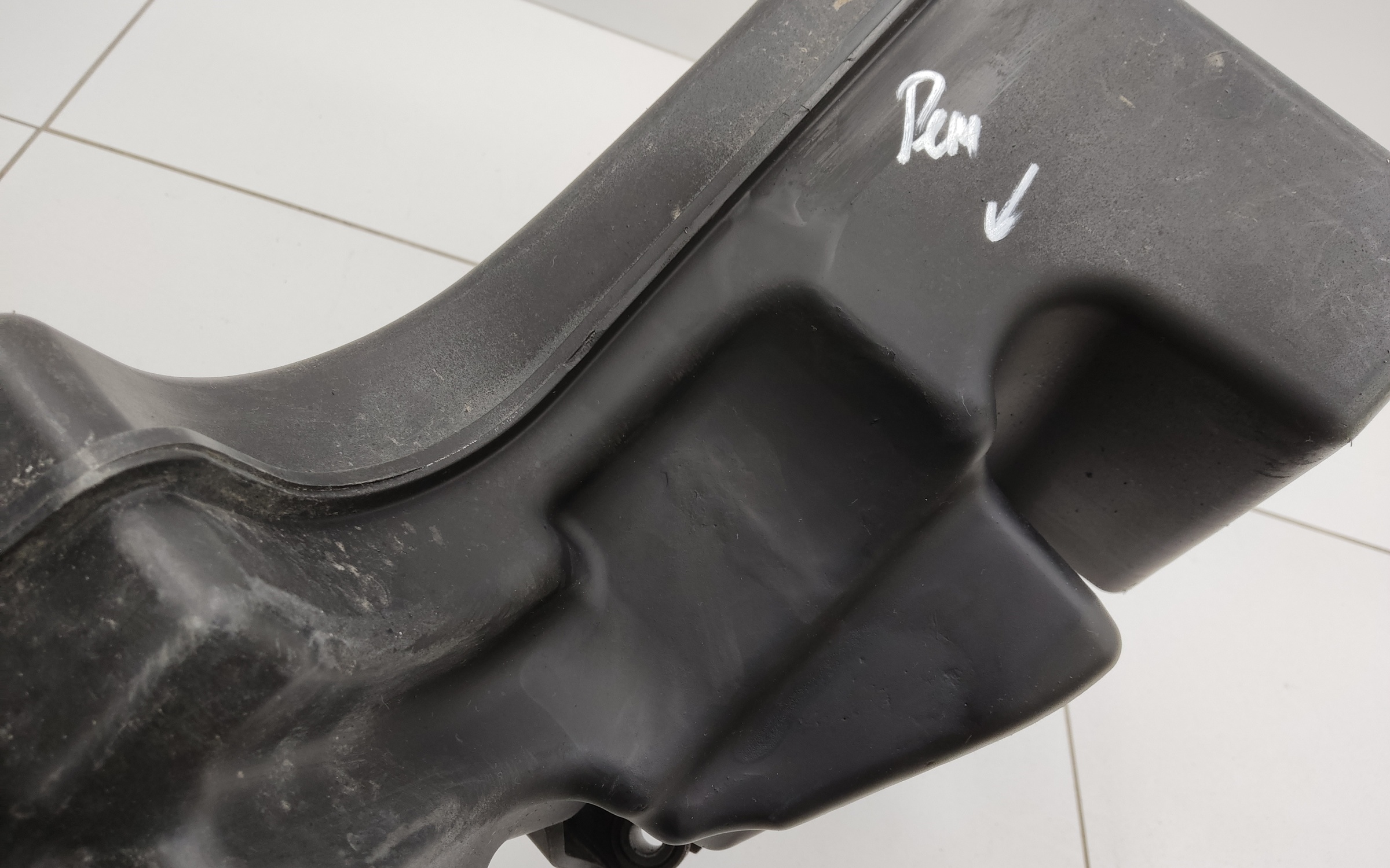 Резонатор воздушного фильтра Hyundai Solaris 2 Restail