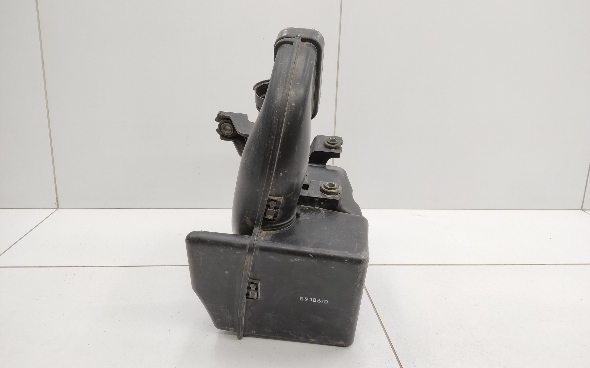 Резонатор воздушного фильтра Hyundai Solaris 2 Restail