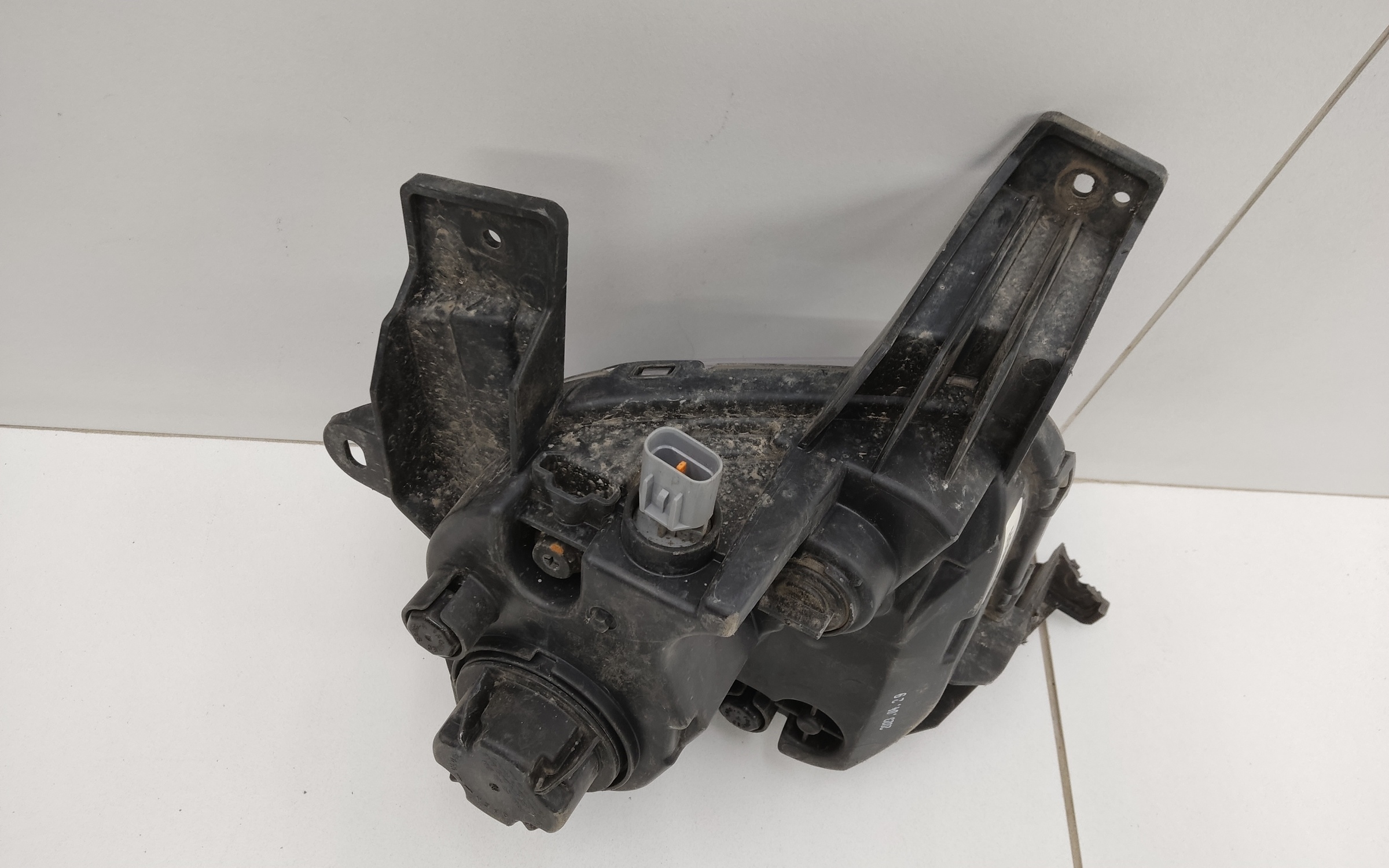 Фара ПТФ передняя правая Kia Sportage 5 LED