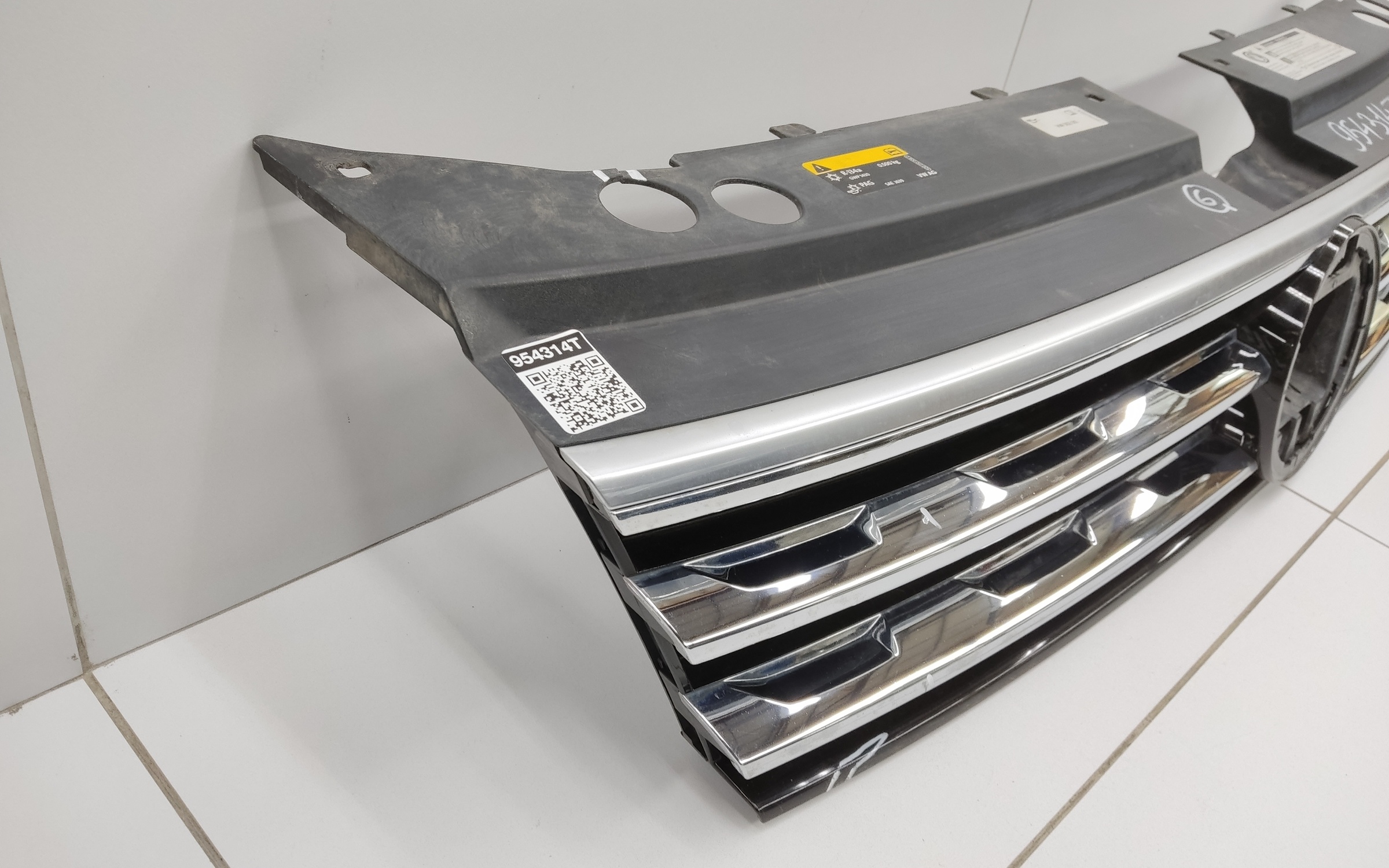 Решетка радиатора Volkswagen Tiguan 2