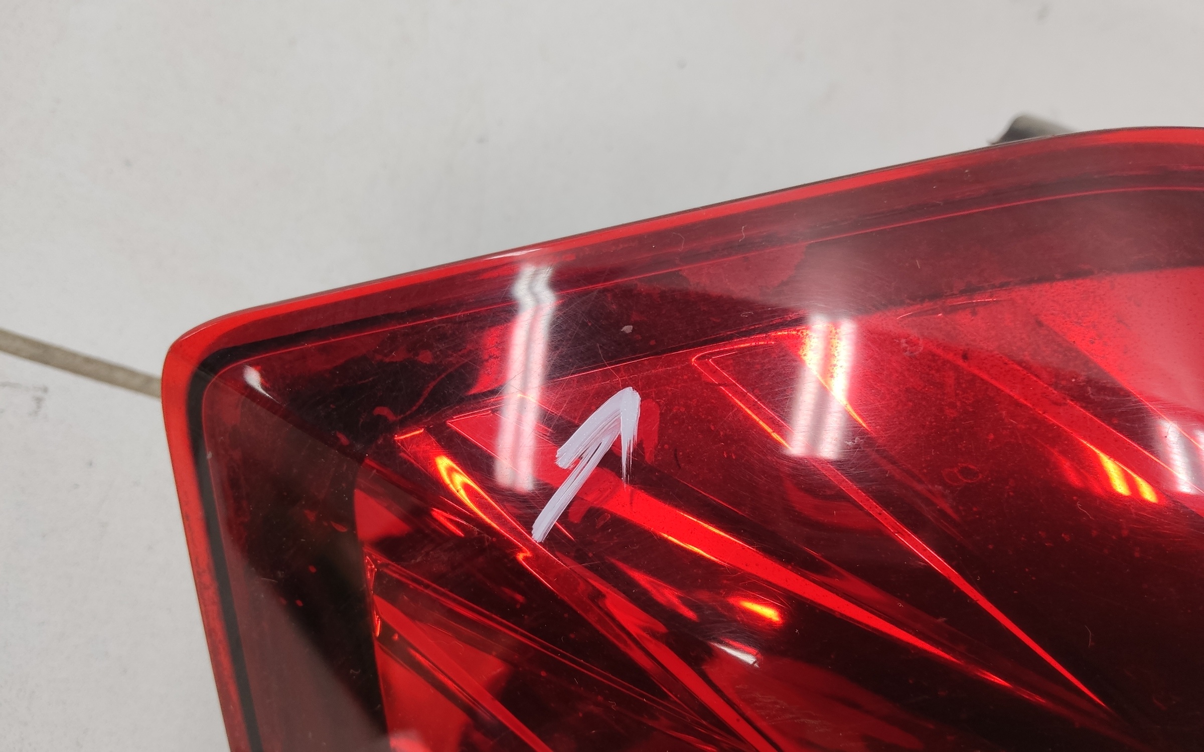 Фонарь задний левый наружный Skoda Rapid 2 LED