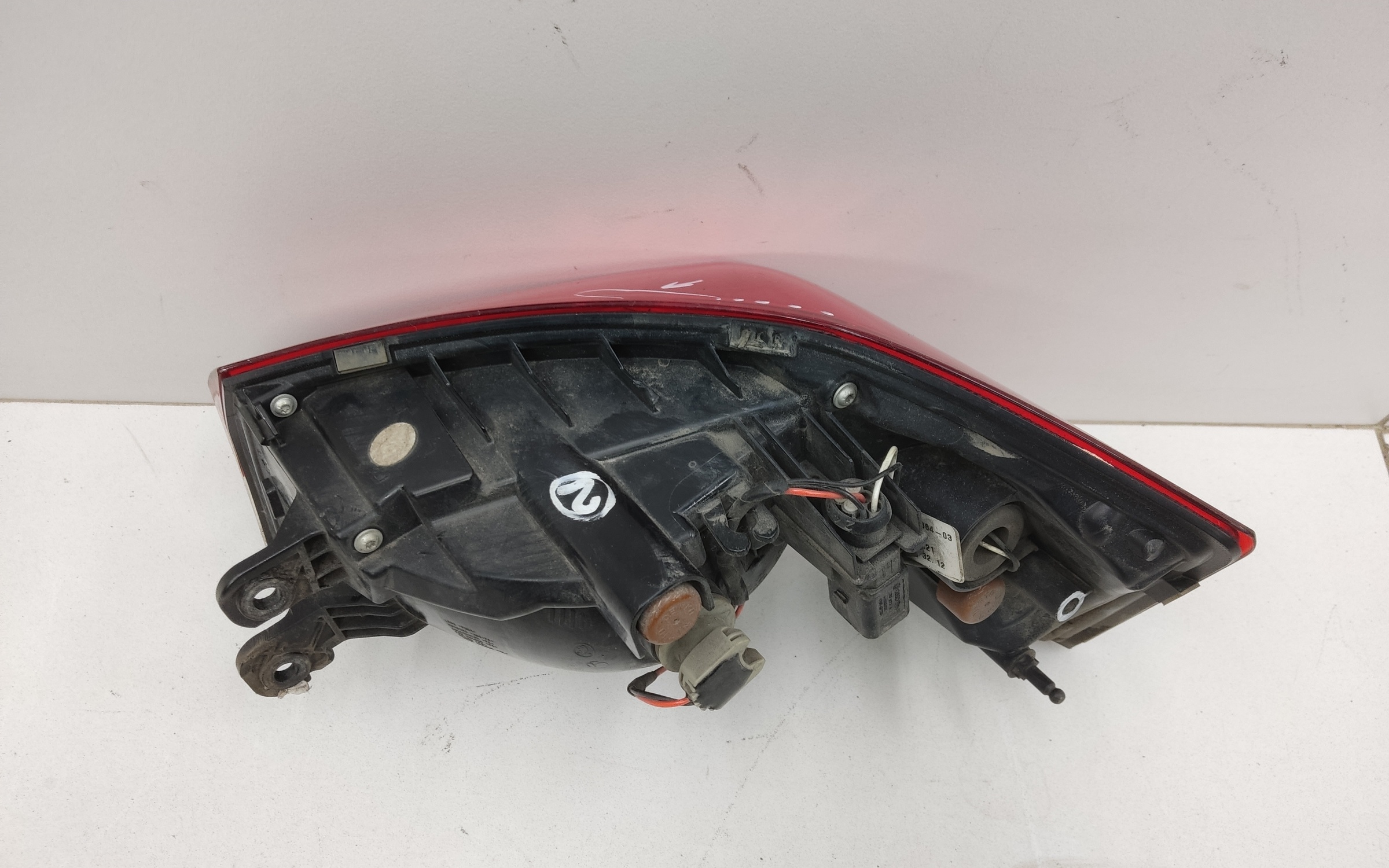 Фонарь задний левый наружный Skoda Rapid 2 LED