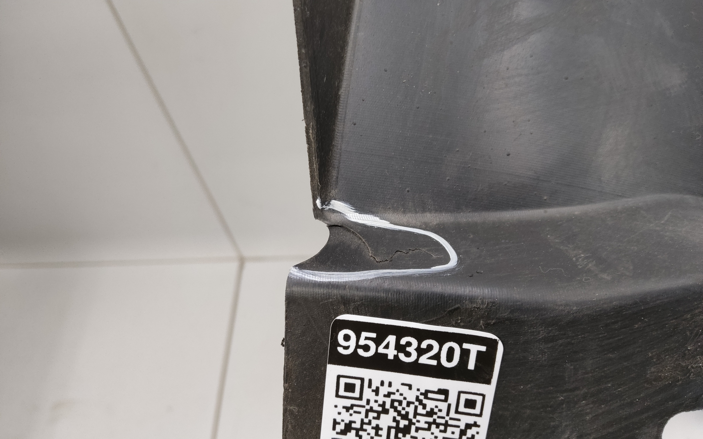 Подкрылок передний правый Chery Tiggo 4 Restail