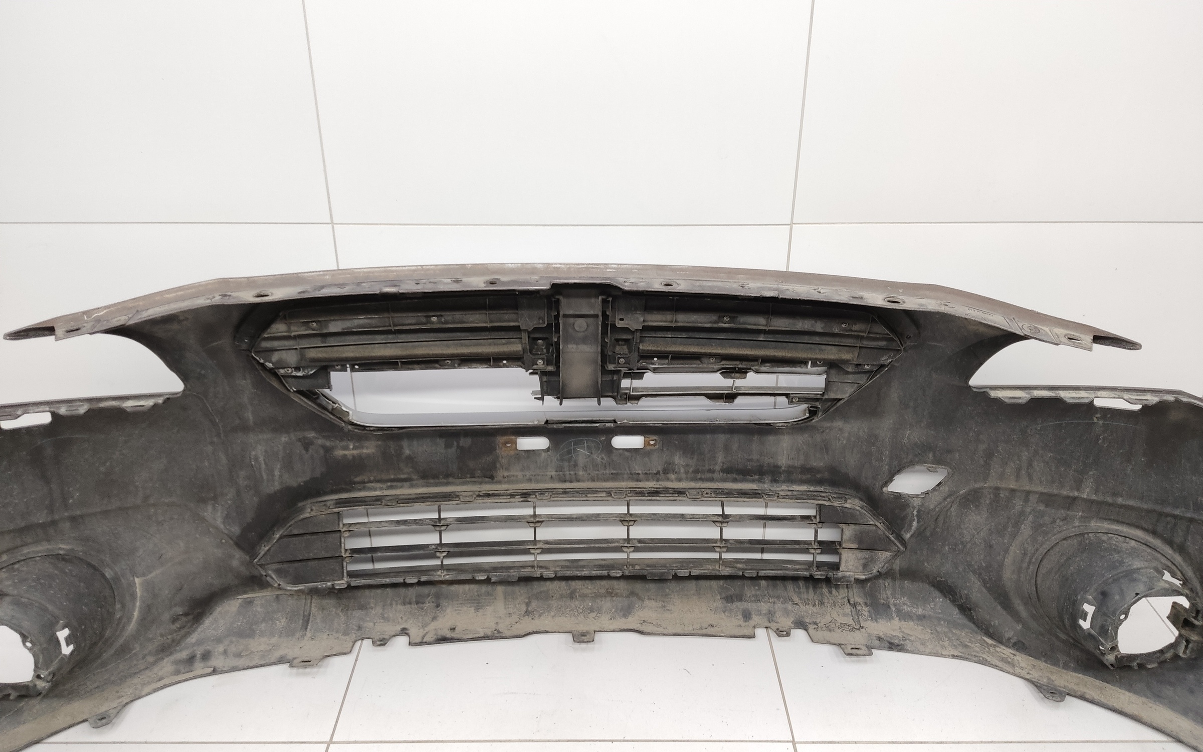 Бампер передний Subaru Outback 5