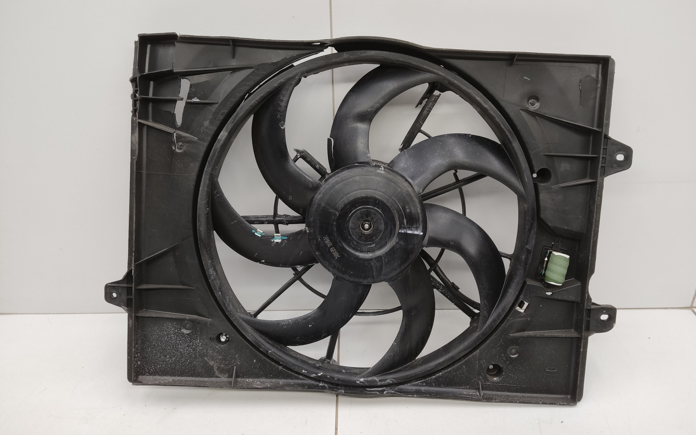 Диффузор вентилятора радиатора Chery Arrizo 8