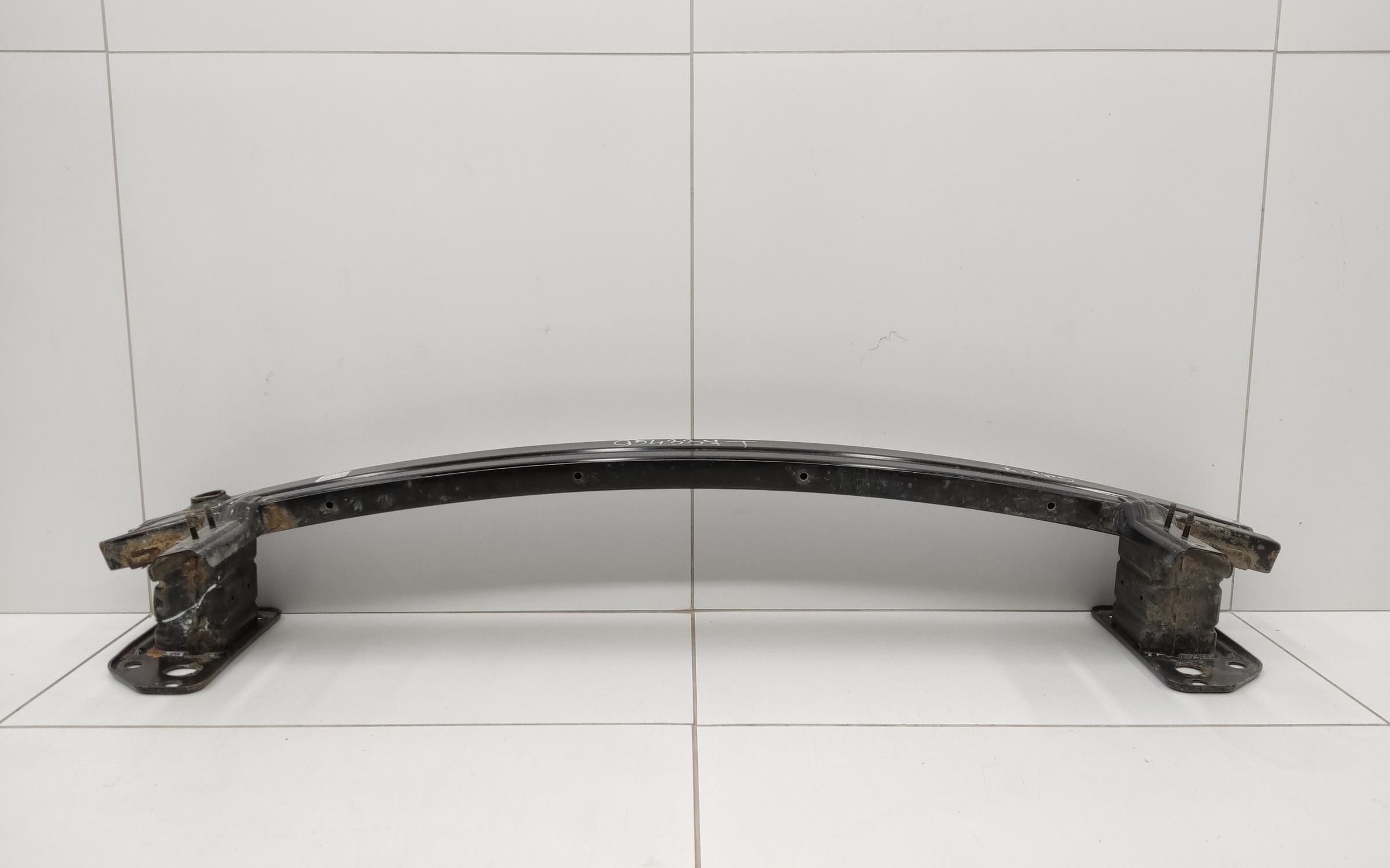 Усилитель переднего бампера Hyundai Creta 1