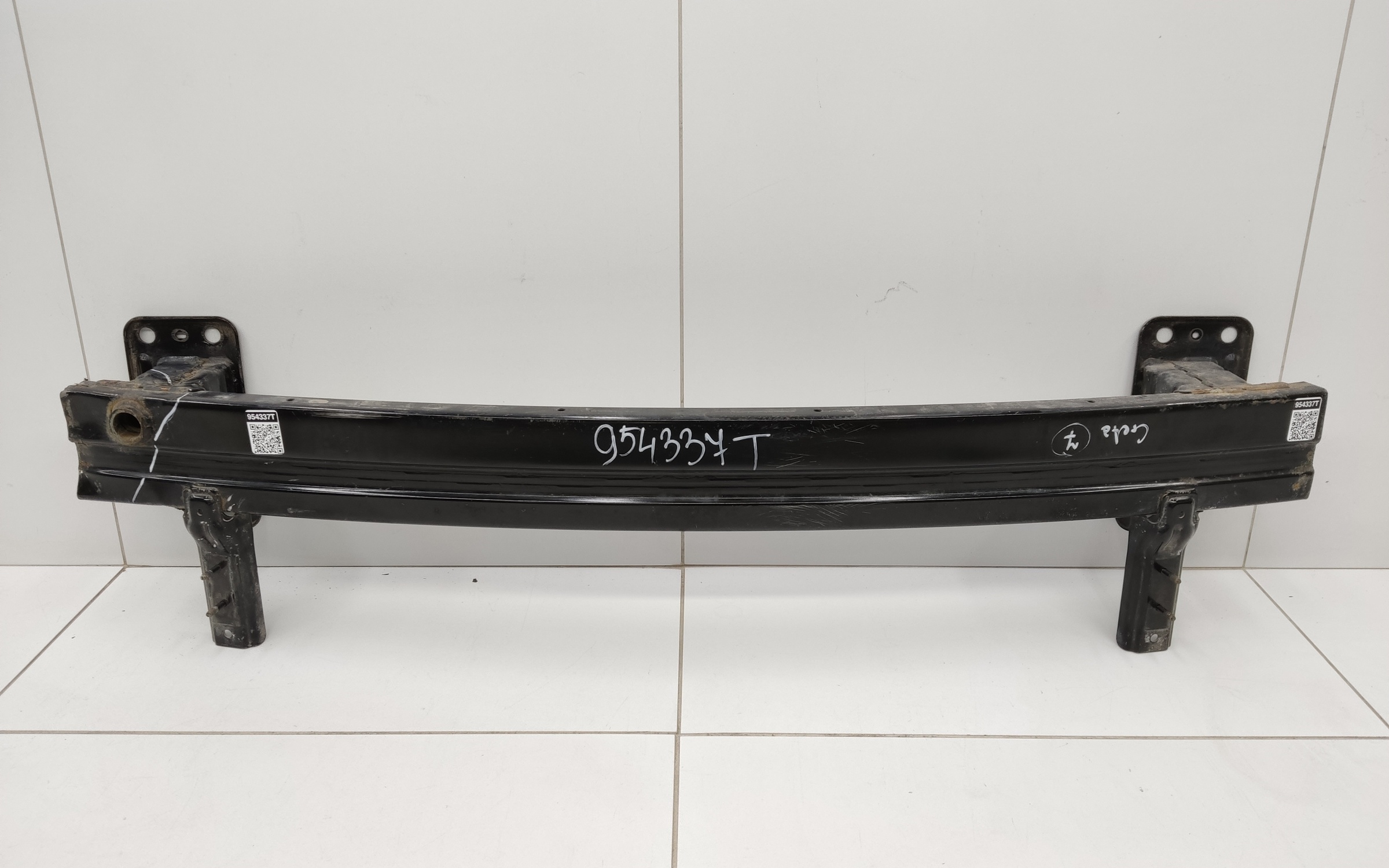 Усилитель переднего бампера Hyundai Creta 1