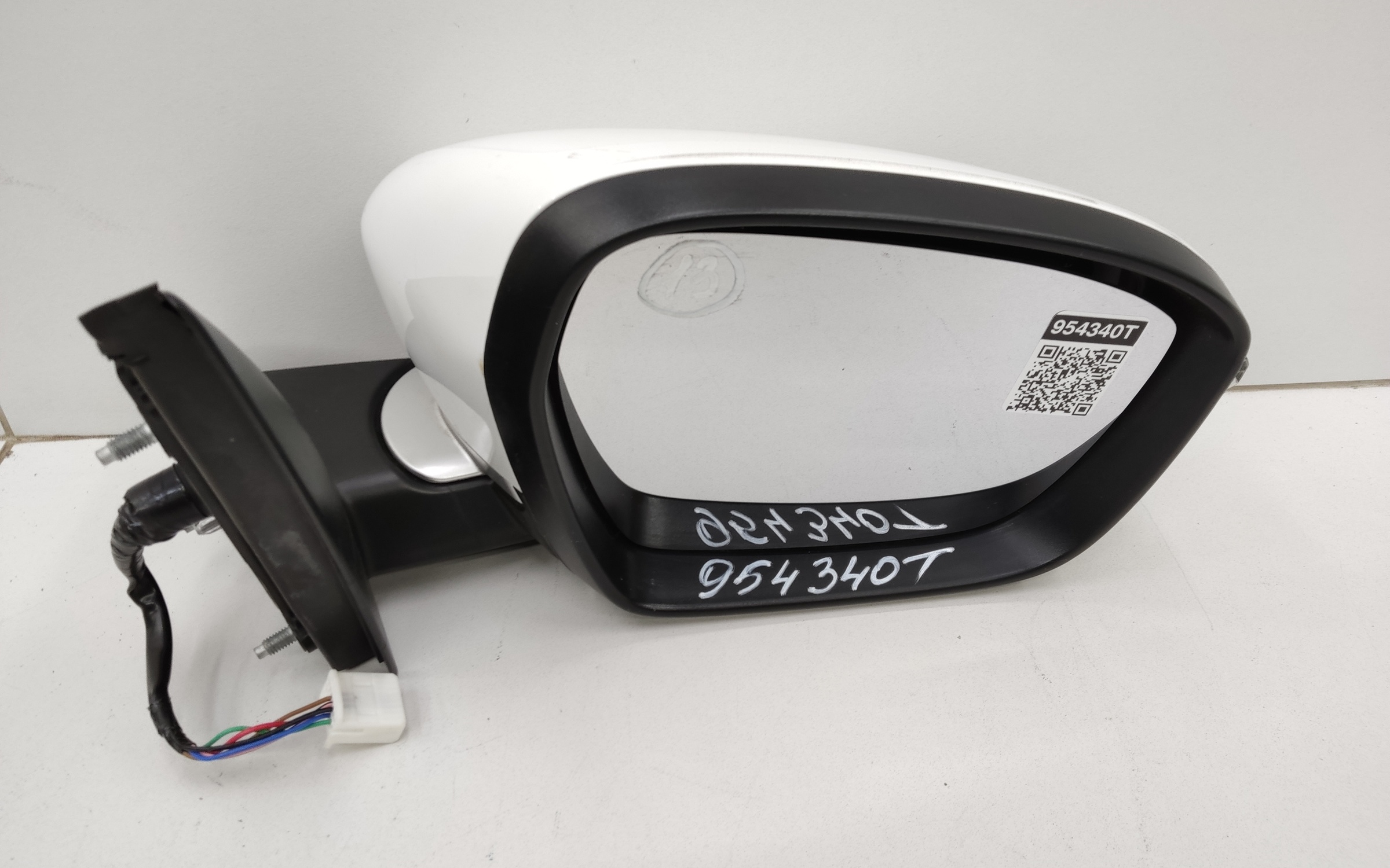 Зеркало правое Geely Coolray 6 контактов