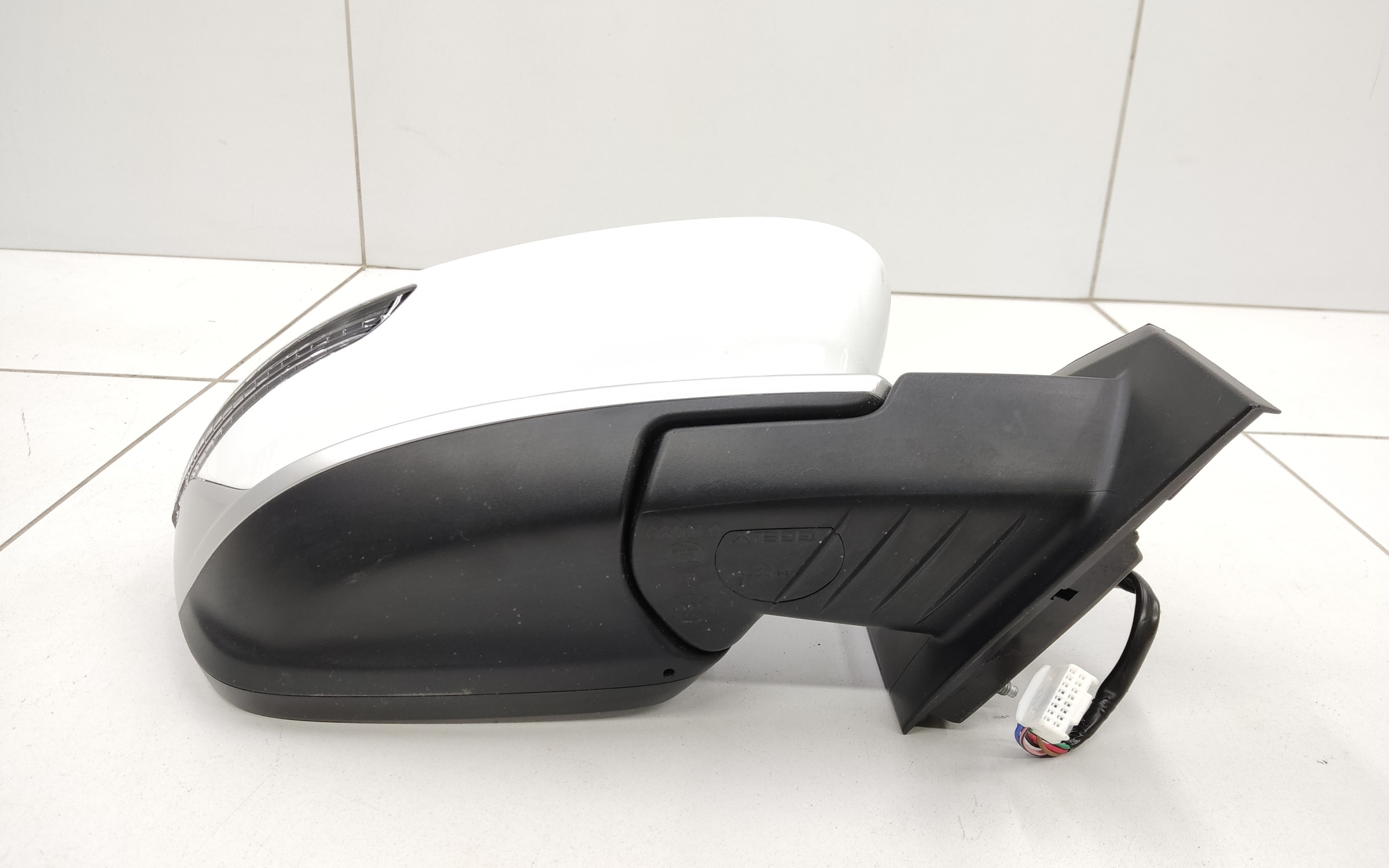 Зеркало правое Geely Coolray 6 контактов