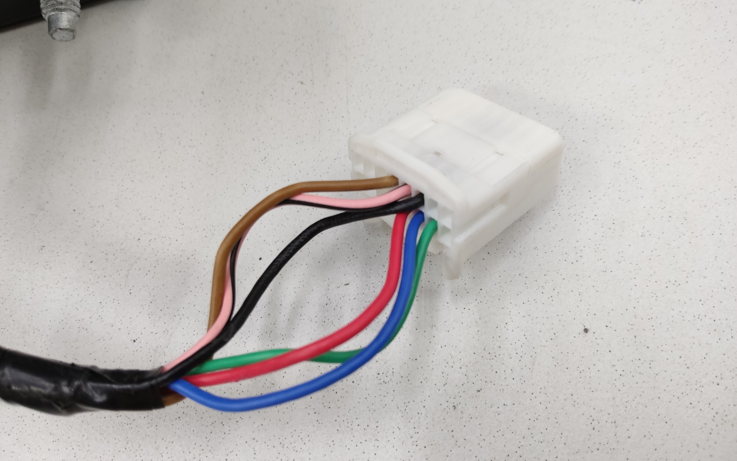 Зеркало правое Geely Coolray 6 контактов