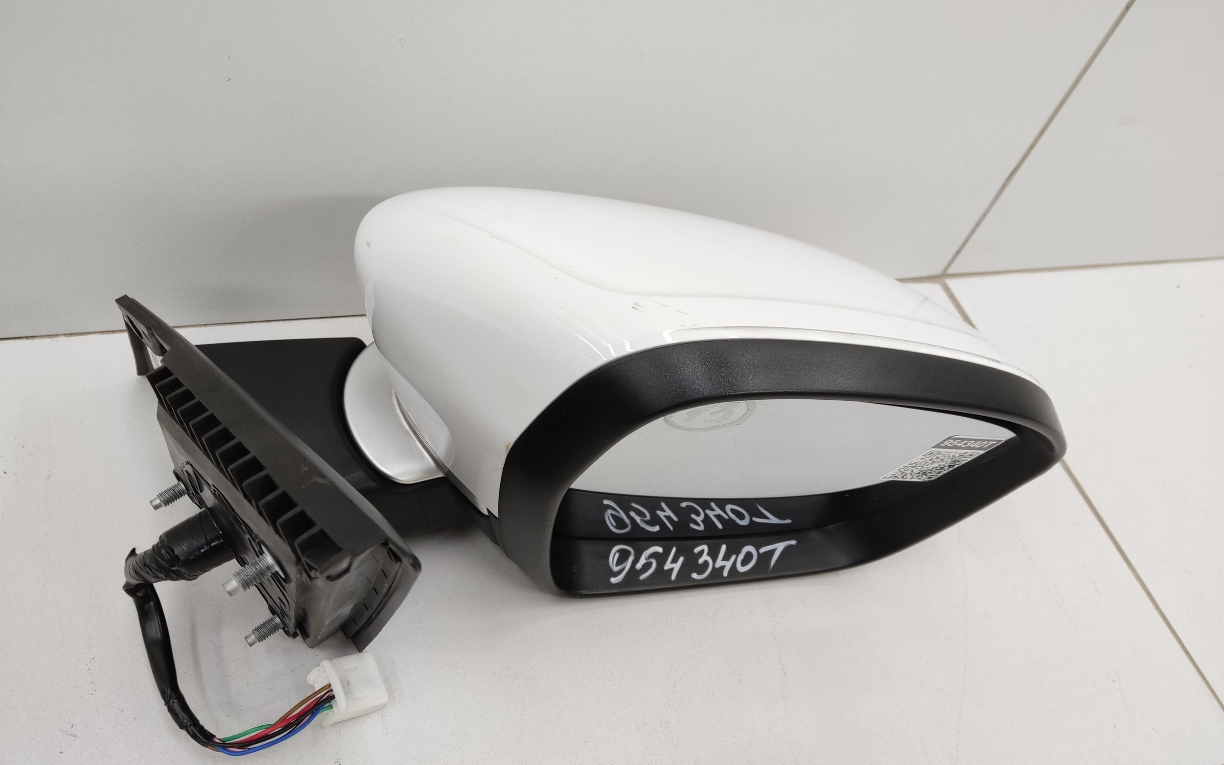 Зеркало правое Geely Coolray 6 контактов