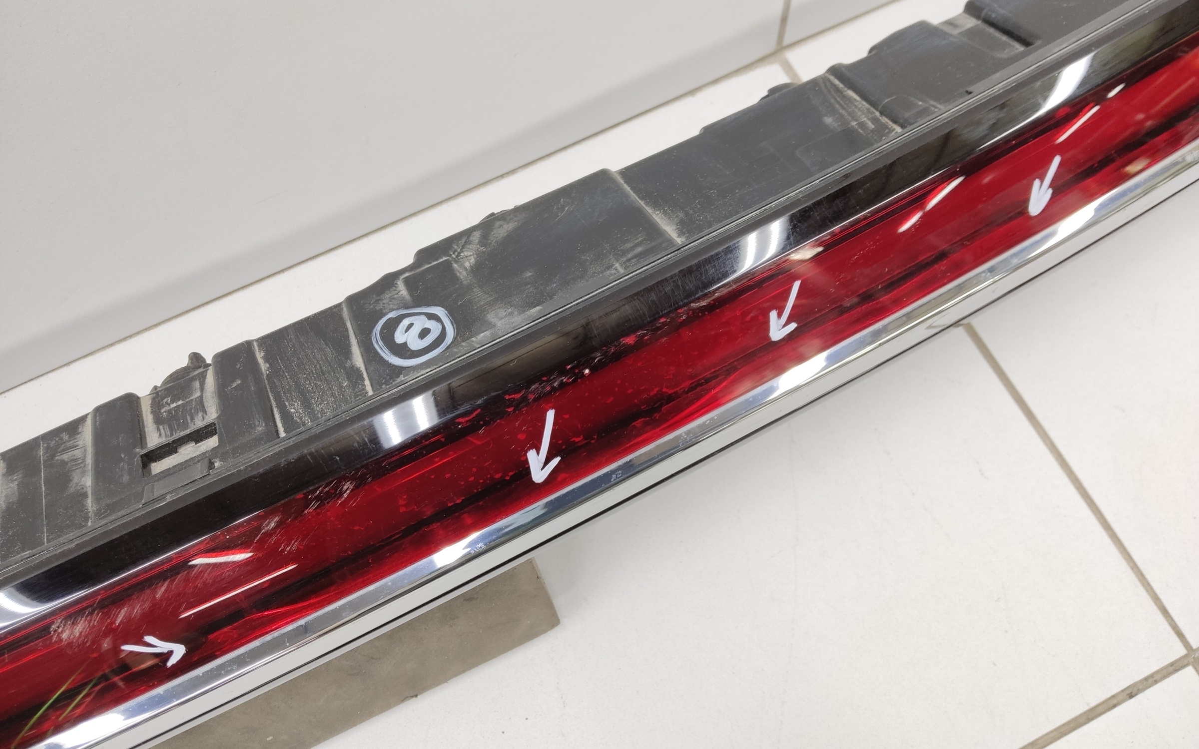 Фонарь крышки багажника Geely Monjaro LED