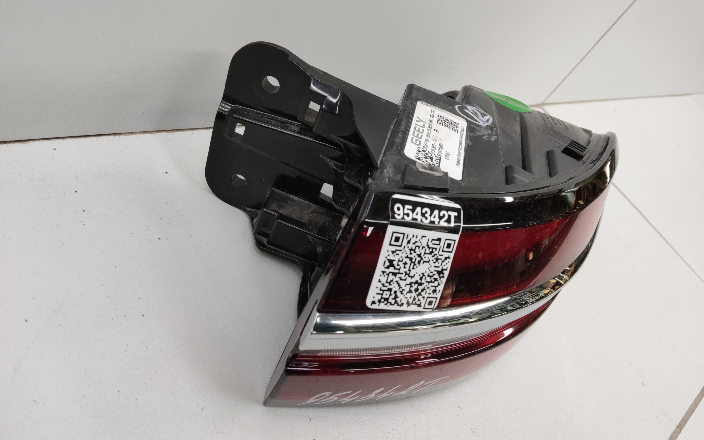 Фонарь задний правый наружный Geely Monjaro