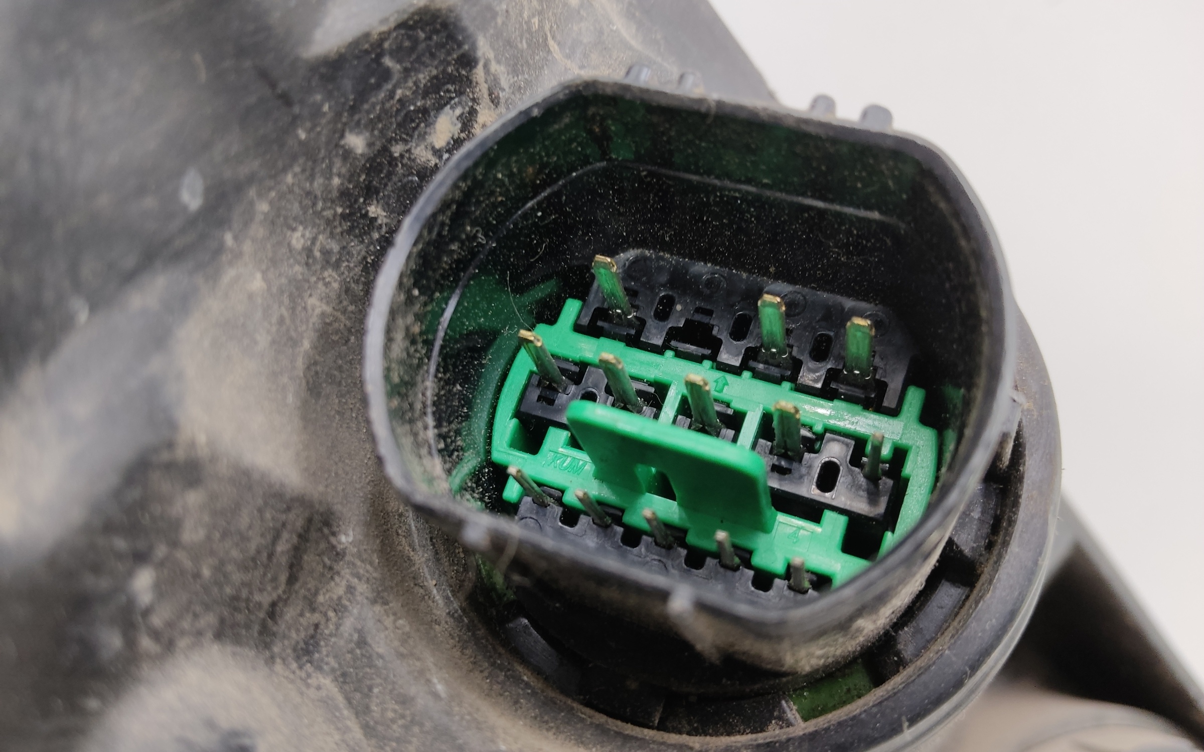 Фара передняя левая линза Hyundai Creta 1 галоген ДХО белая