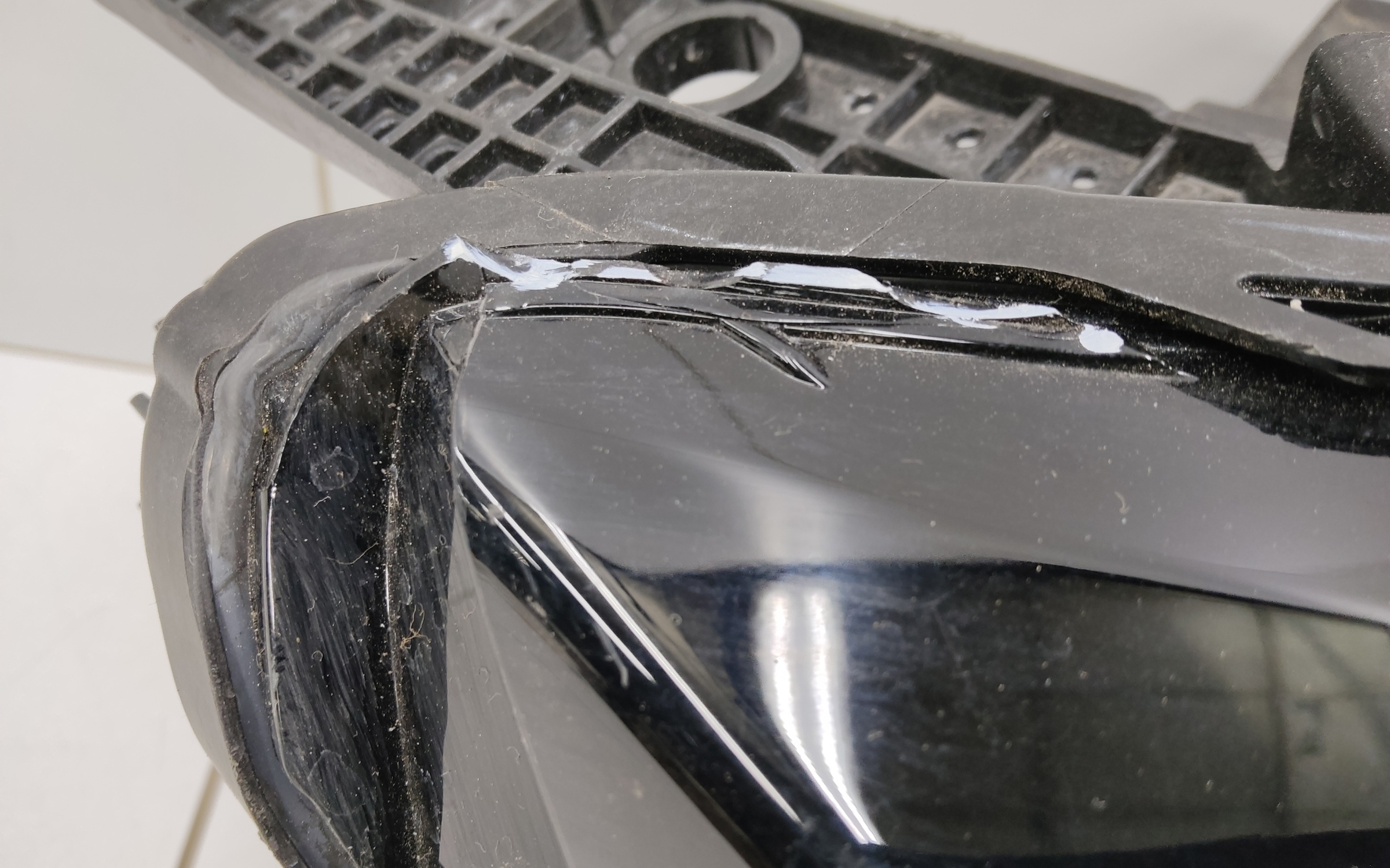 Фара передняя правая Geely Okavango Restail