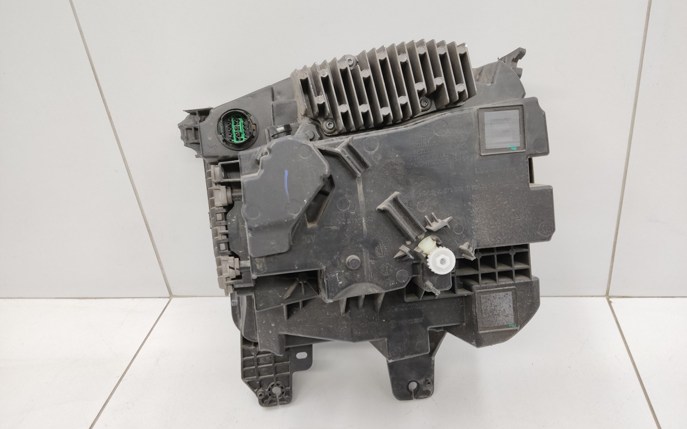 Фара передняя правая Haval H9 2 LED