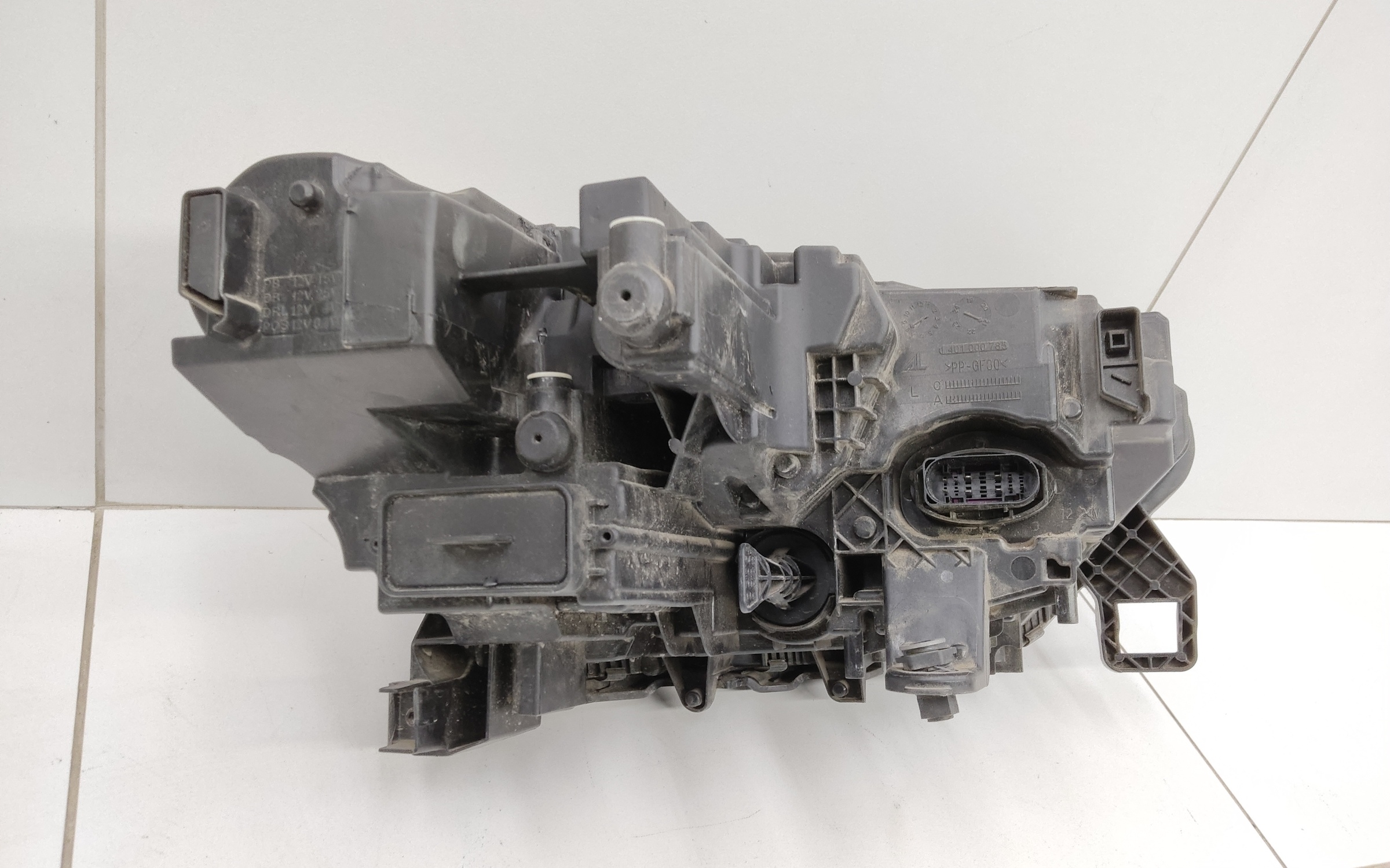 Фара передняя левая Volkswagen Polo 6 Liftback LED