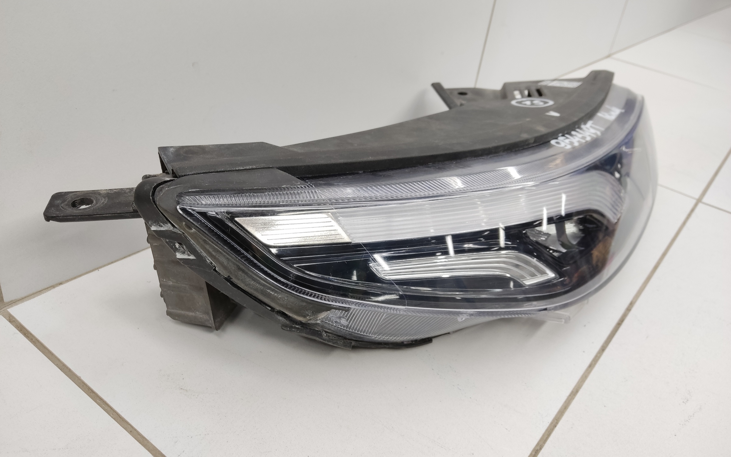 Фара дхо передняя правая Hyundai Palisade LED