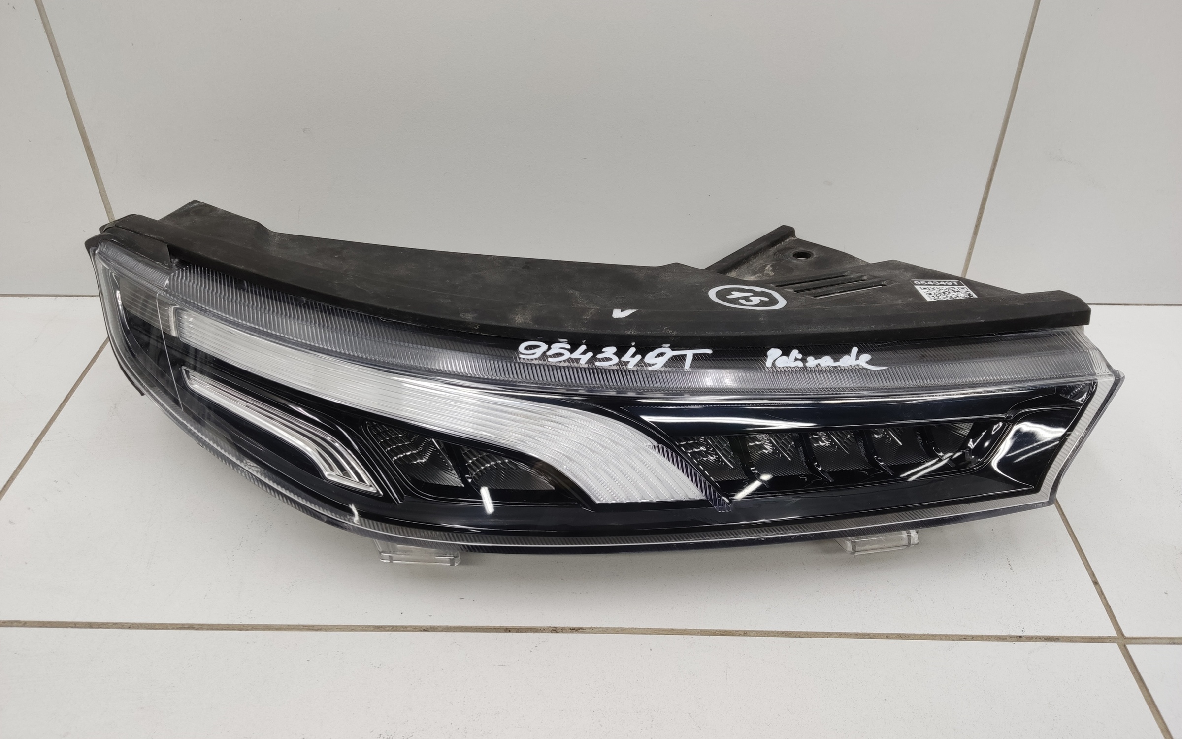 Фара дхо передняя правая Hyundai Palisade LED