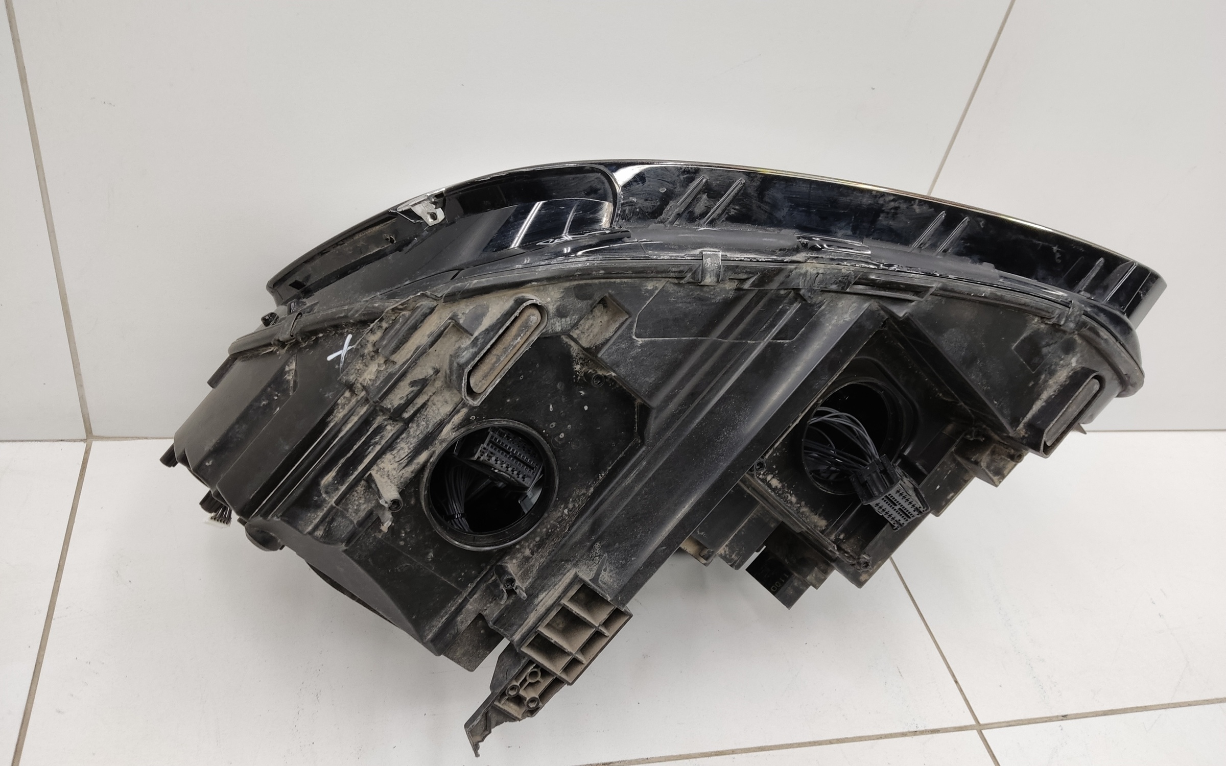 Фара передняя правая Volkswagen Tiguan 2 LED