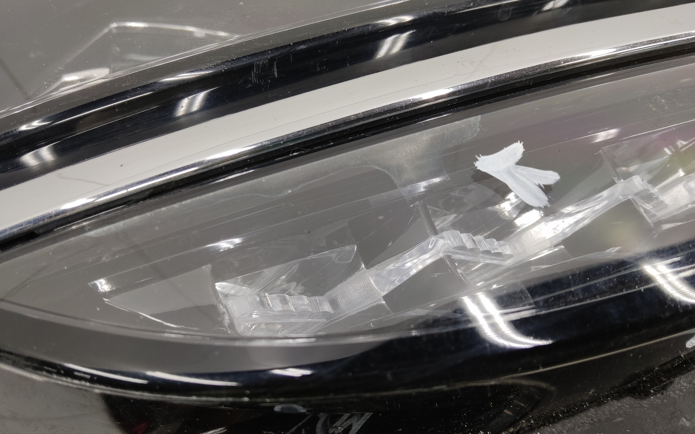 Фара передняя правая Volkswagen Tiguan 2 LED