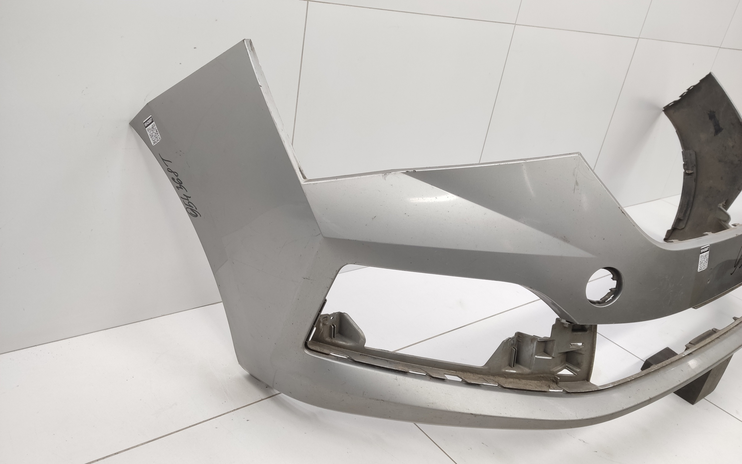 Бампер передний Skoda Rapid 2