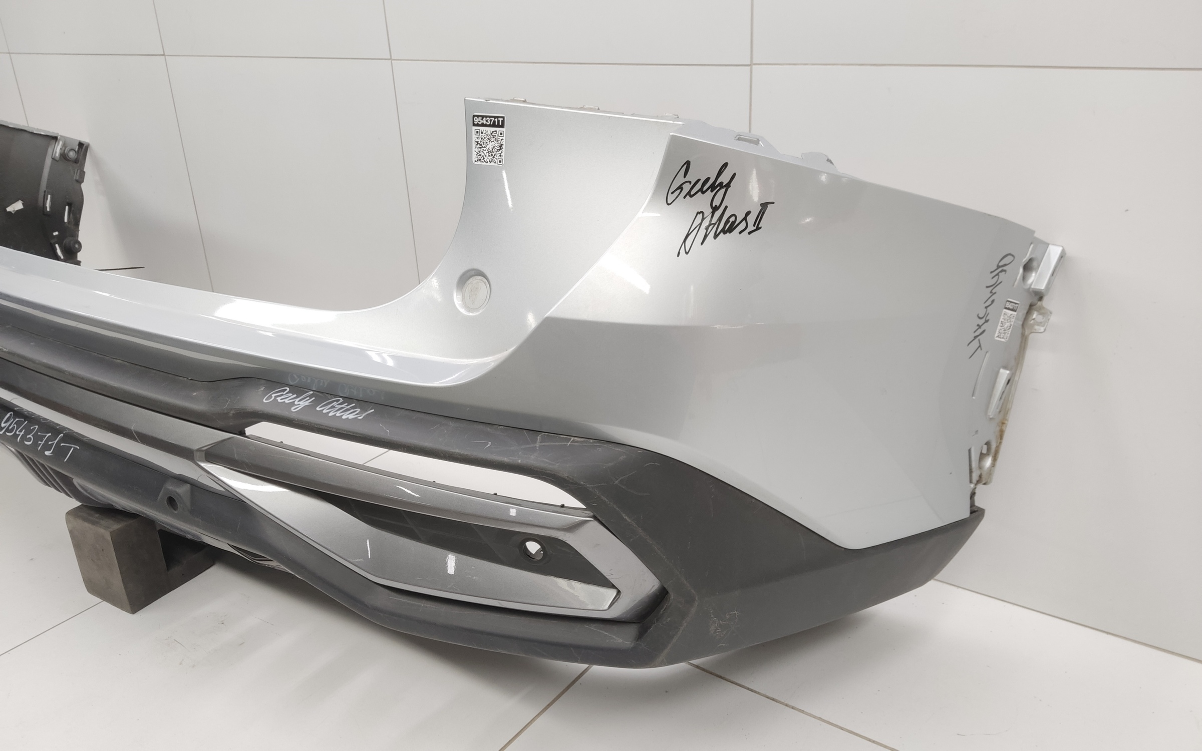 Бампер задний Geely Atlas 2