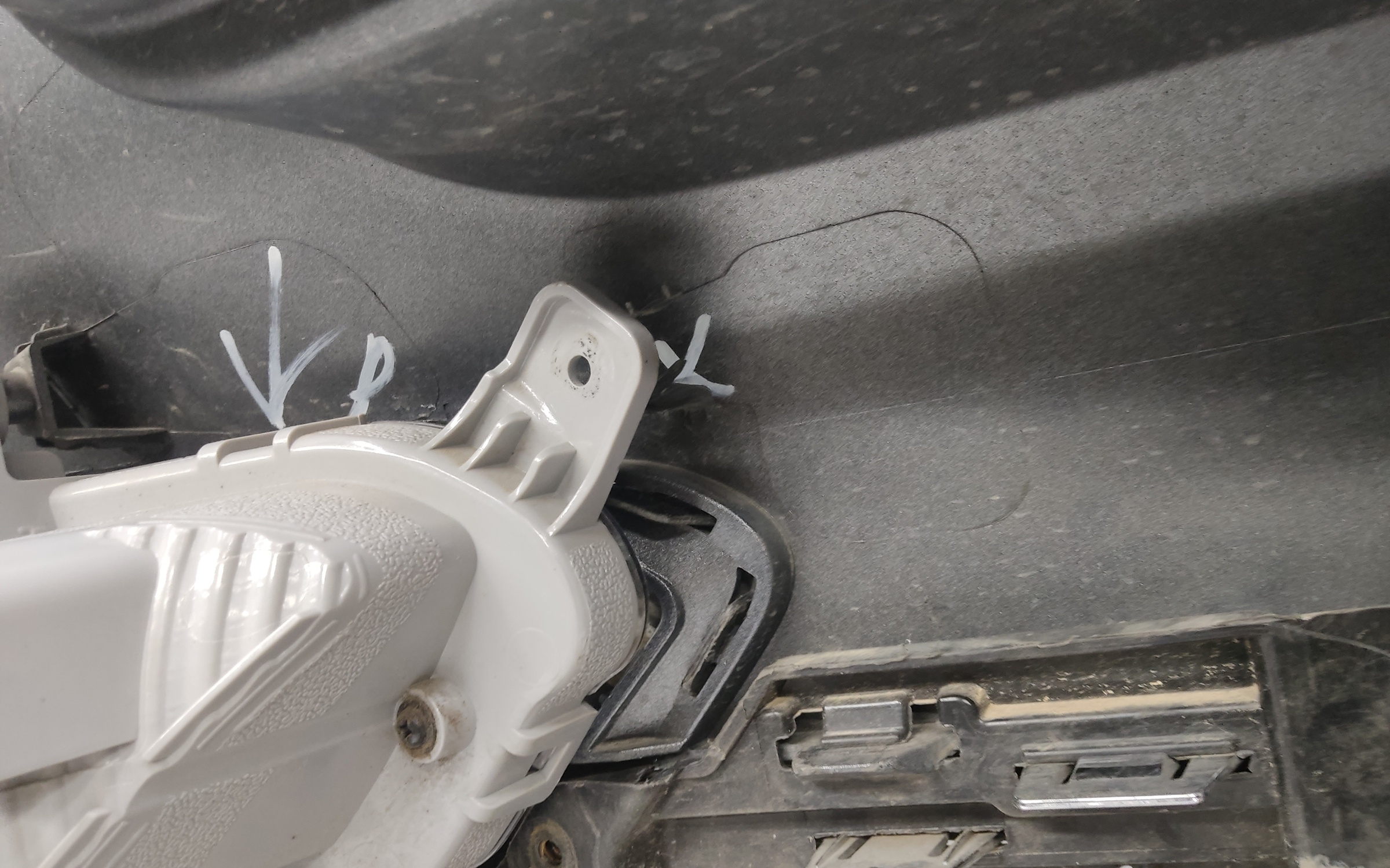 Бампер задний Kia Sportage 4 Restail