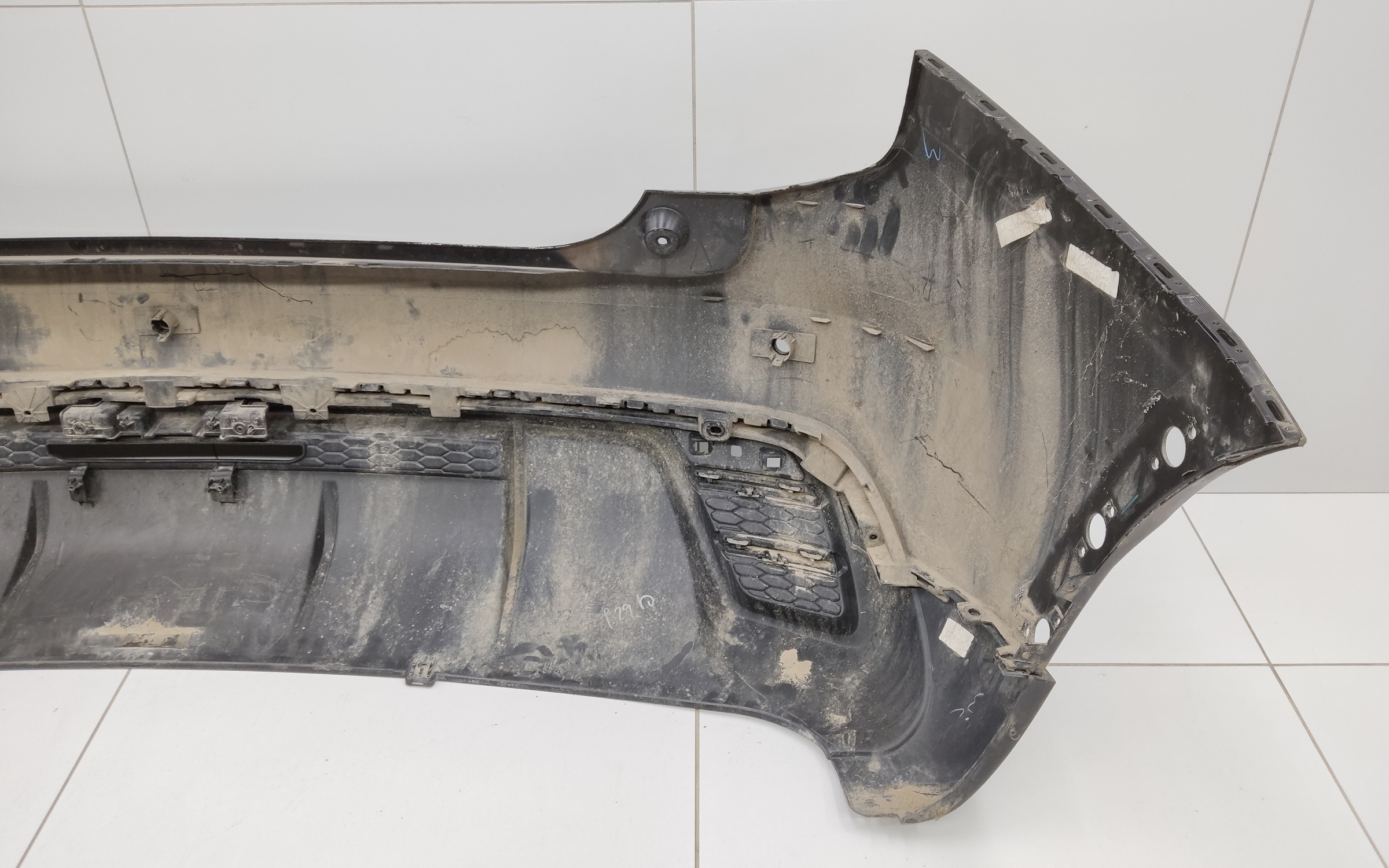 Бампер задний верхняя часть Haval Jolion Restail с отверстиями под накладки