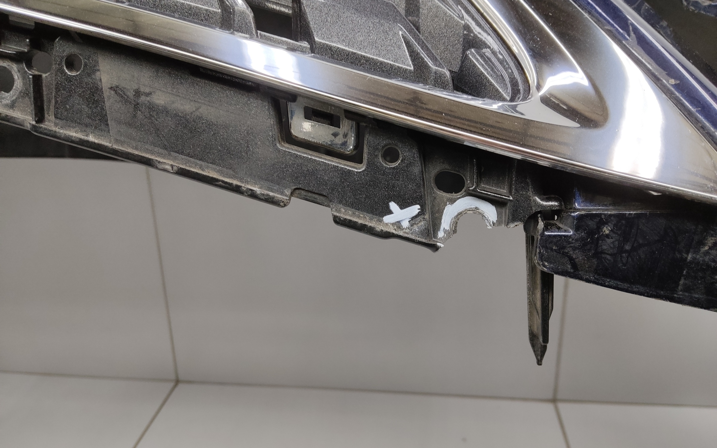 Бампер передний Lexus RX 4 Restail