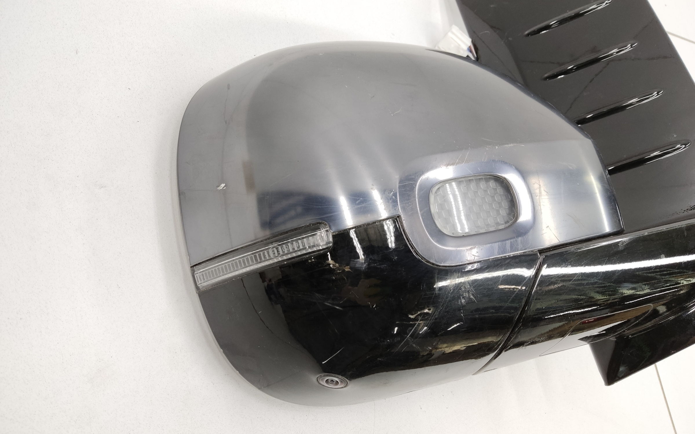 Зеркало правое Hyundai Staria 10+1 контактов