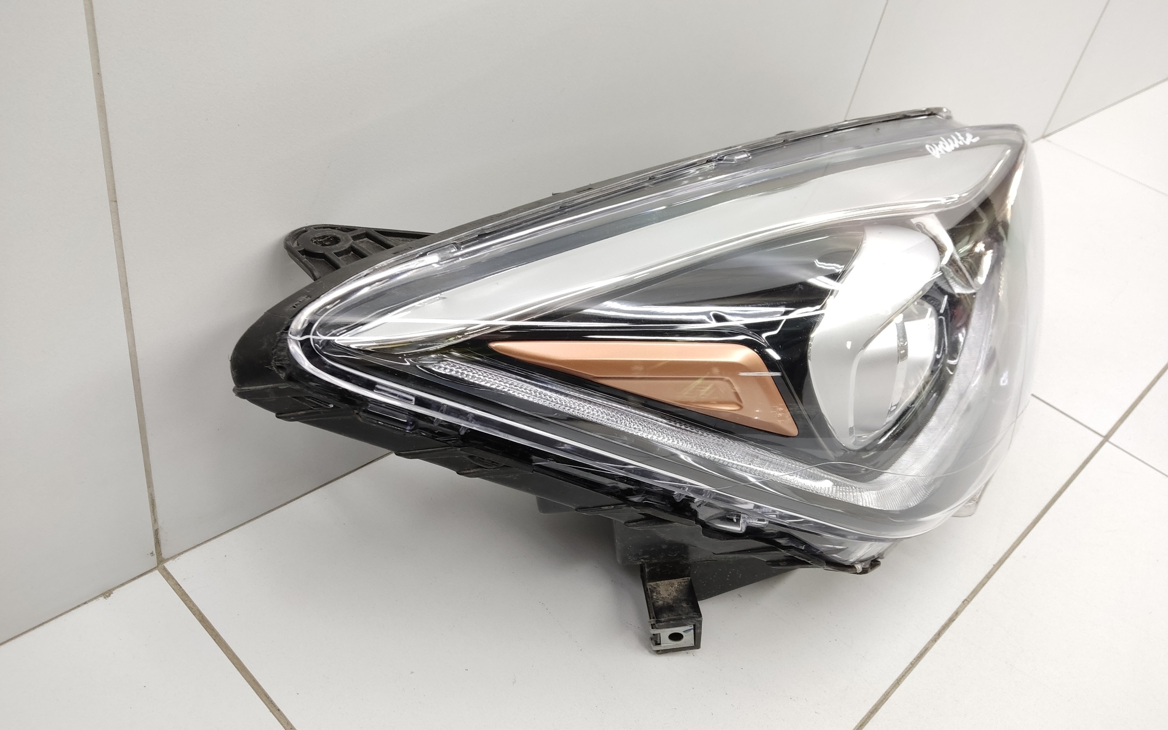 Фара передняя правая Evolute i-Pro галоген линза ДХО