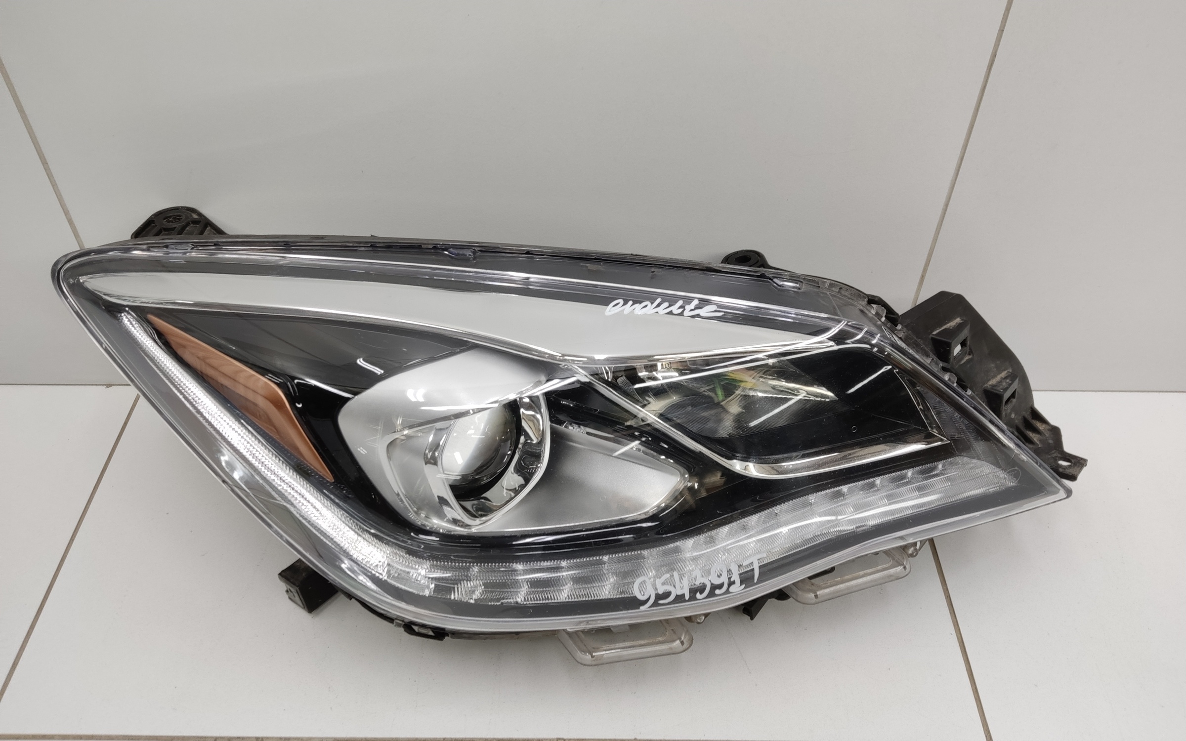 Фара передняя правая Evolute i-Pro галоген линза ДХО