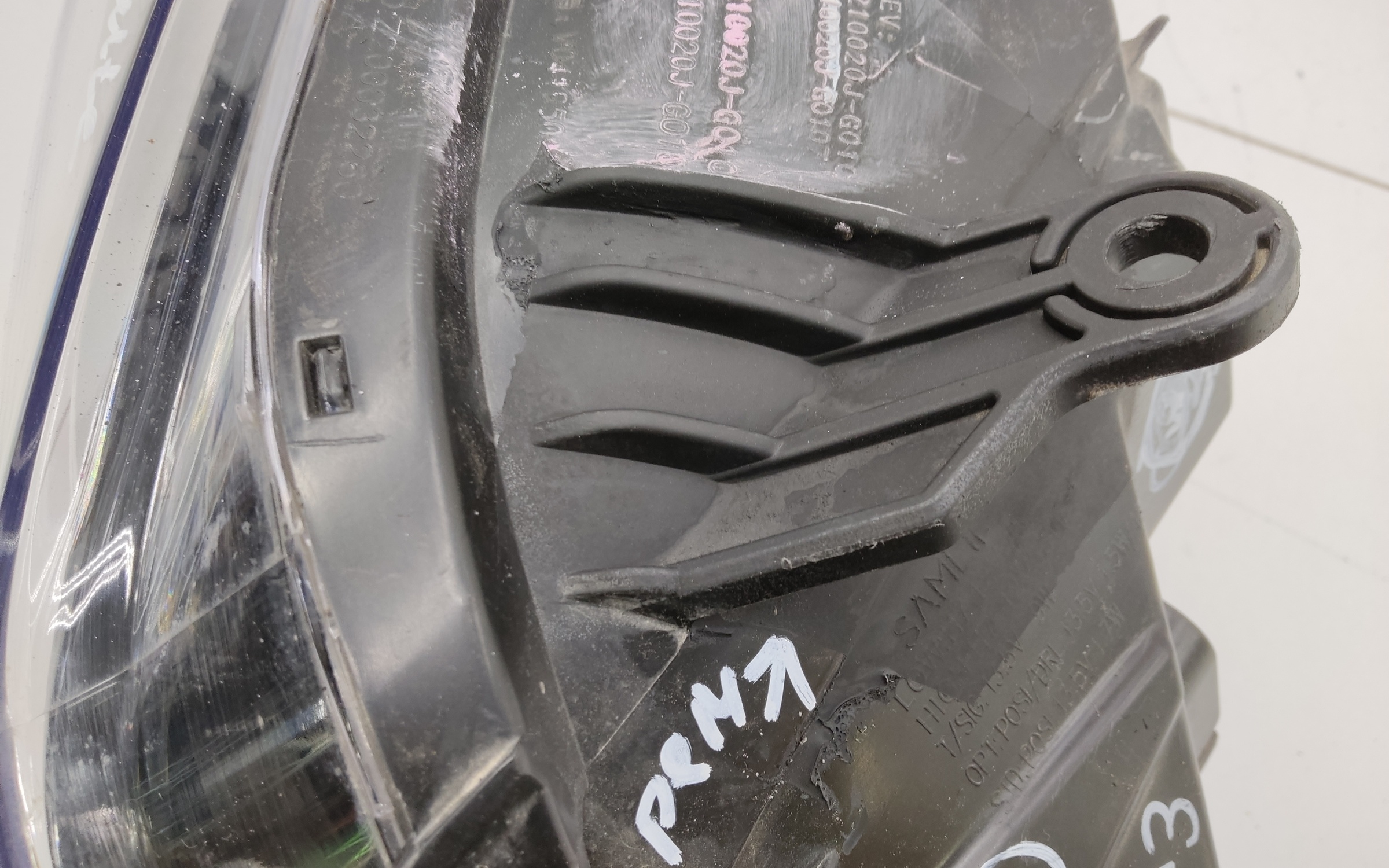 Фара передняя правая Evolute i-Pro галоген линза ДХО