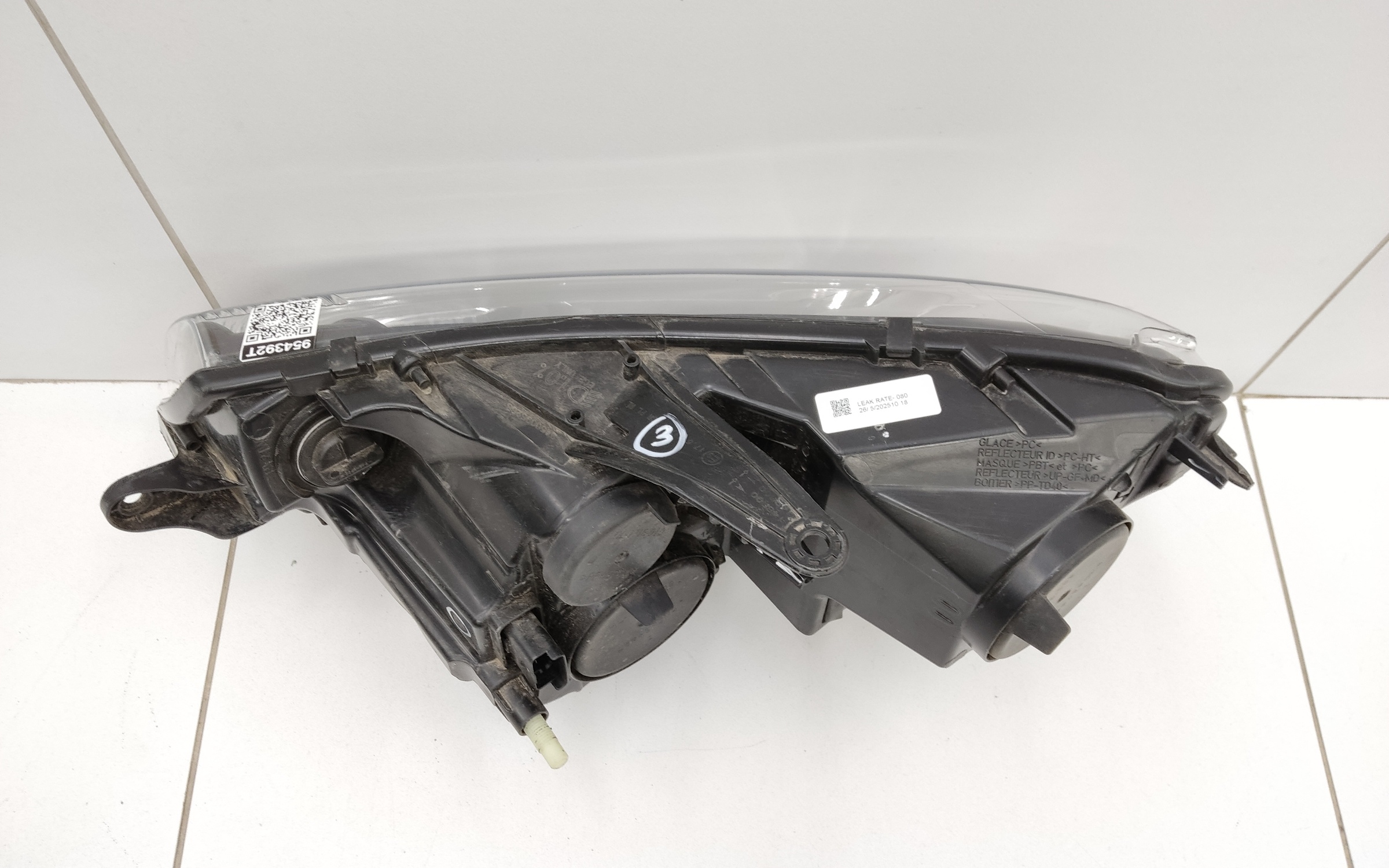 Фара передняя правая Lada Largus 1 Restail