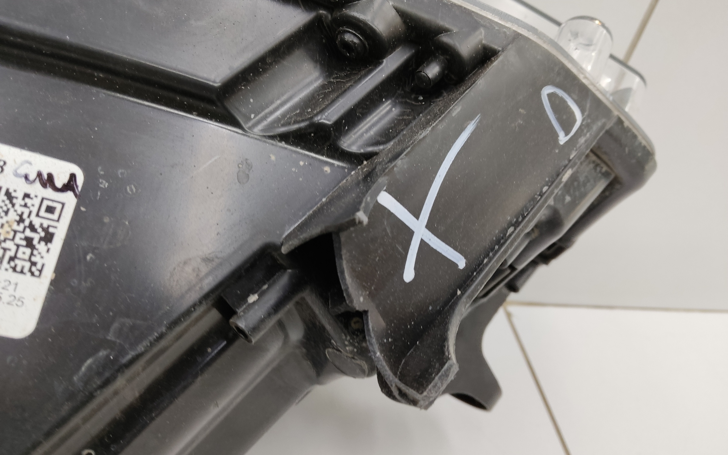 Фара передняя правая Lada Largus 1 Restail