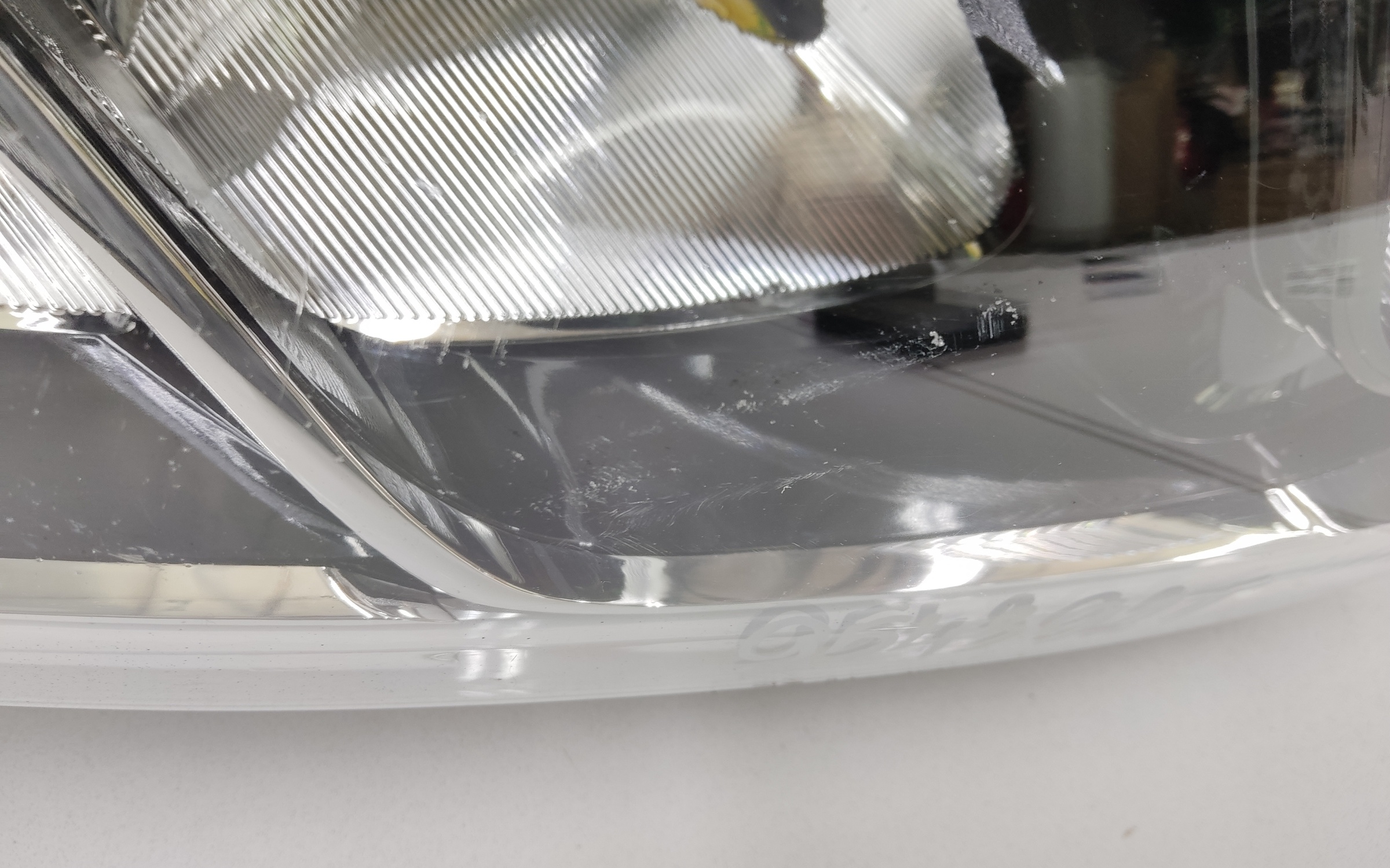 Фара передняя правая Lada Largus 1 Restail