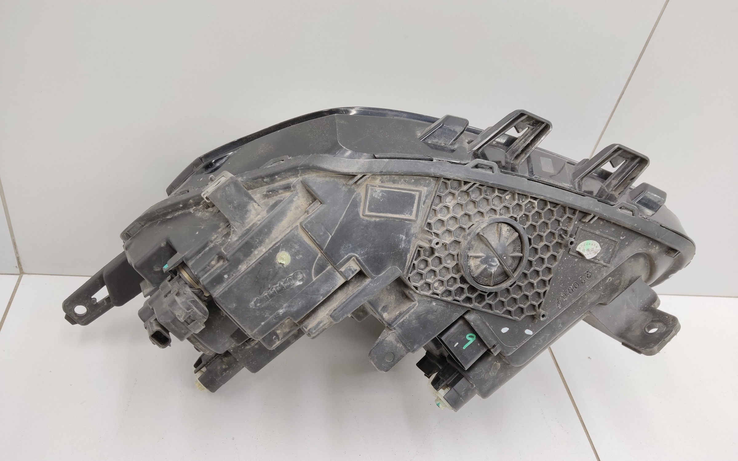 Фара передняя правая Geely Coolray LED " O.E.M. "