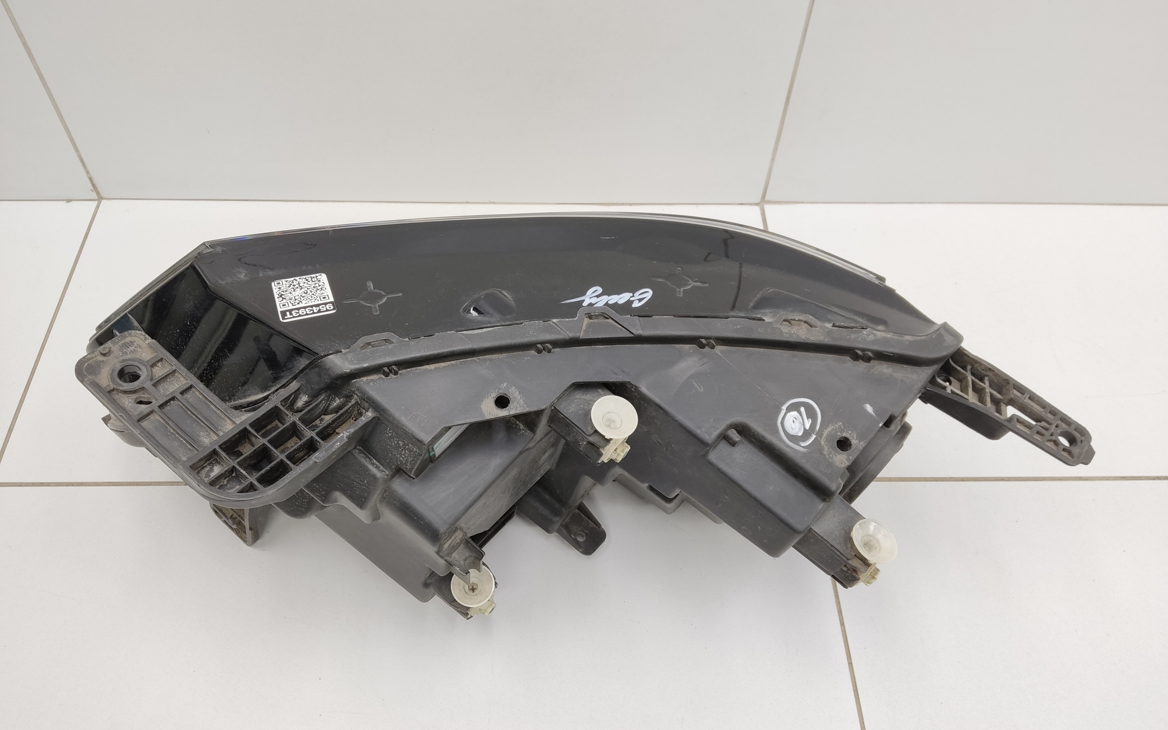 Фара передняя правая Geely Coolray LED " O.E.M. "