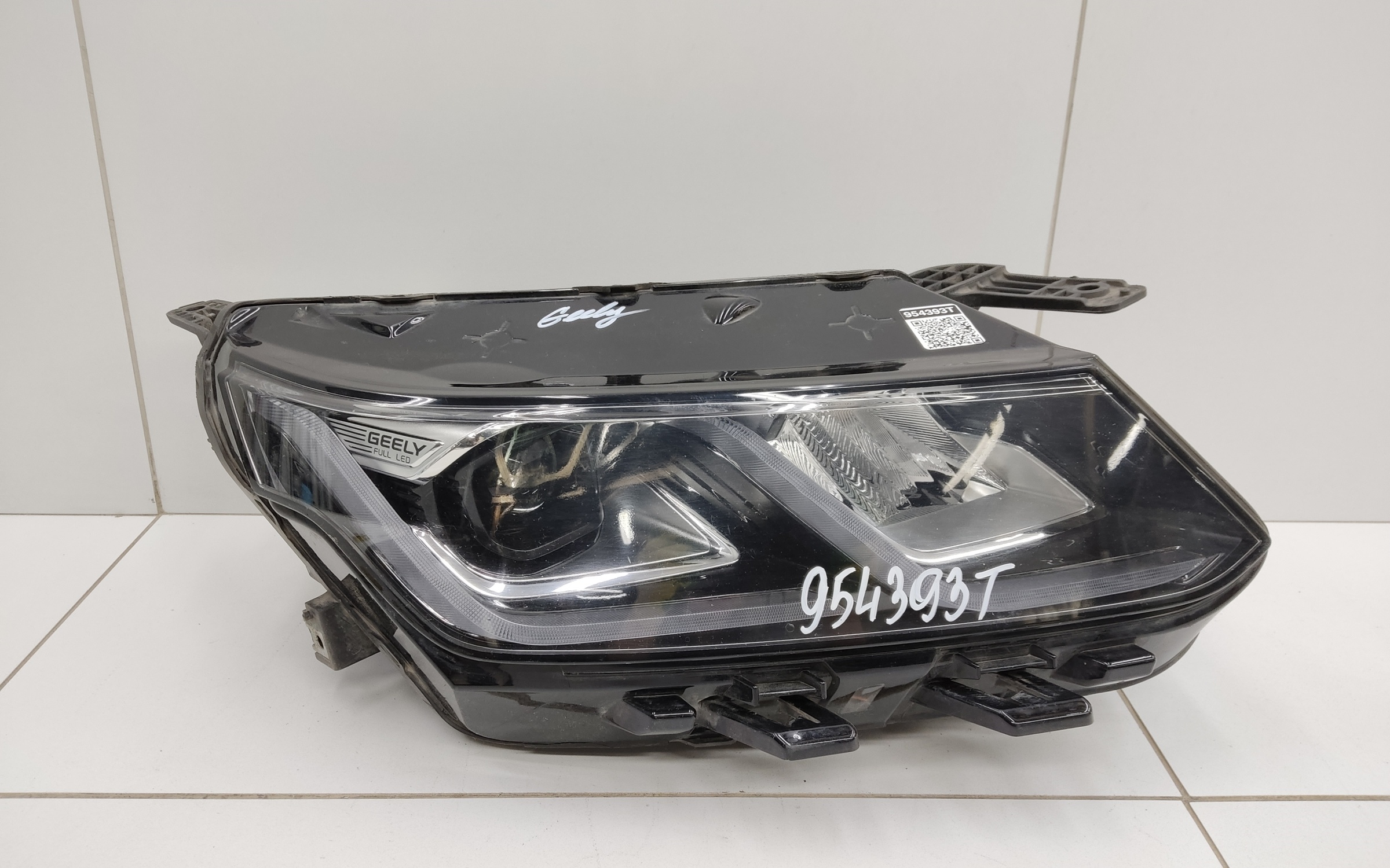 Фара передняя правая Geely Coolray LED " O.E.M. "