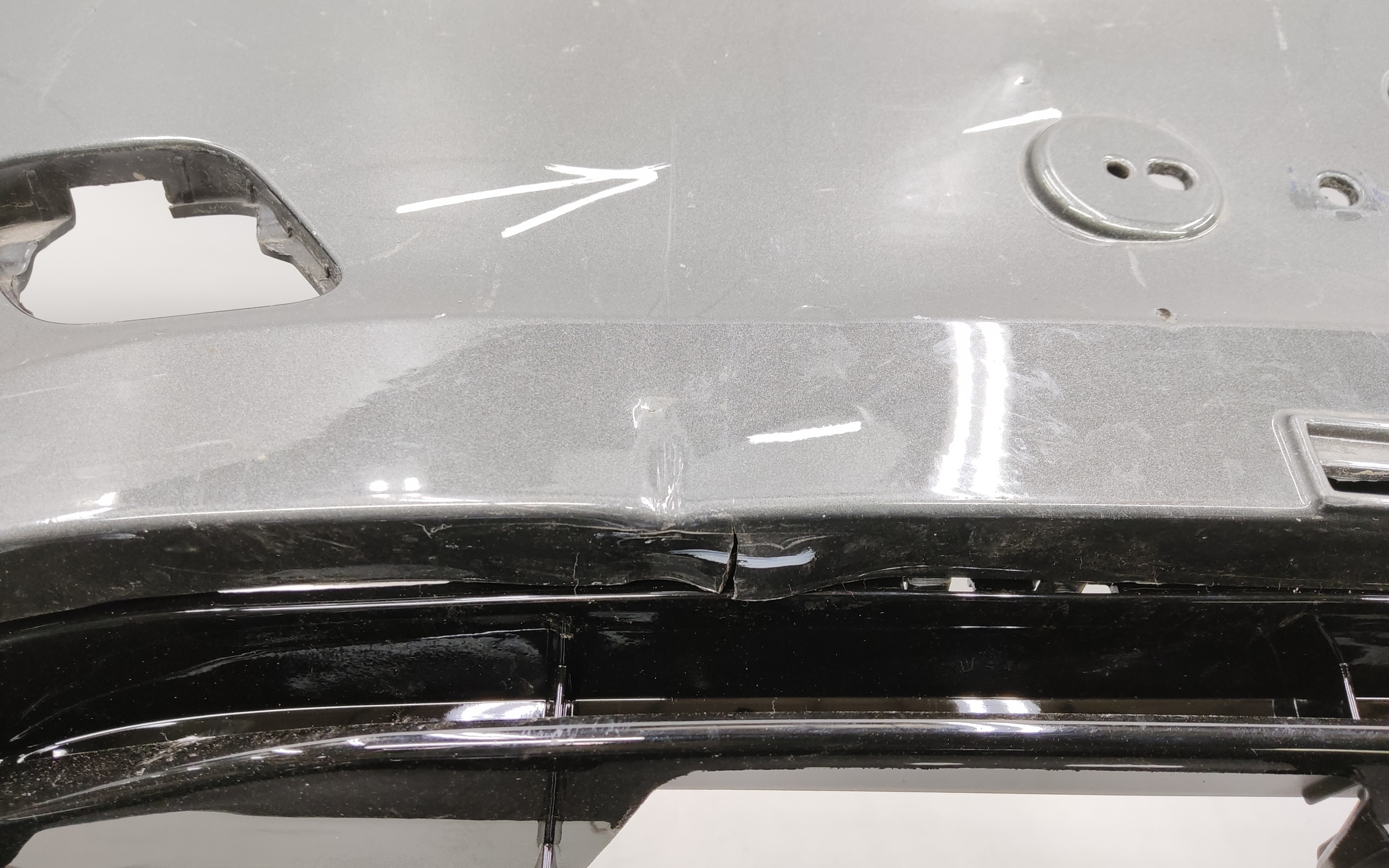 Бампер передний Geely Coolray без парктроников